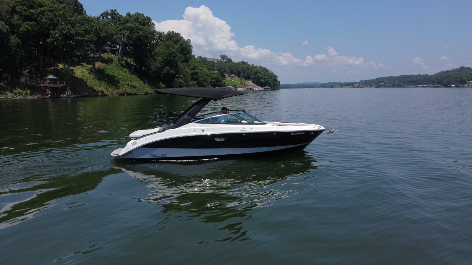 2023 Sea Ray SLX 260 Surf - Photo 2