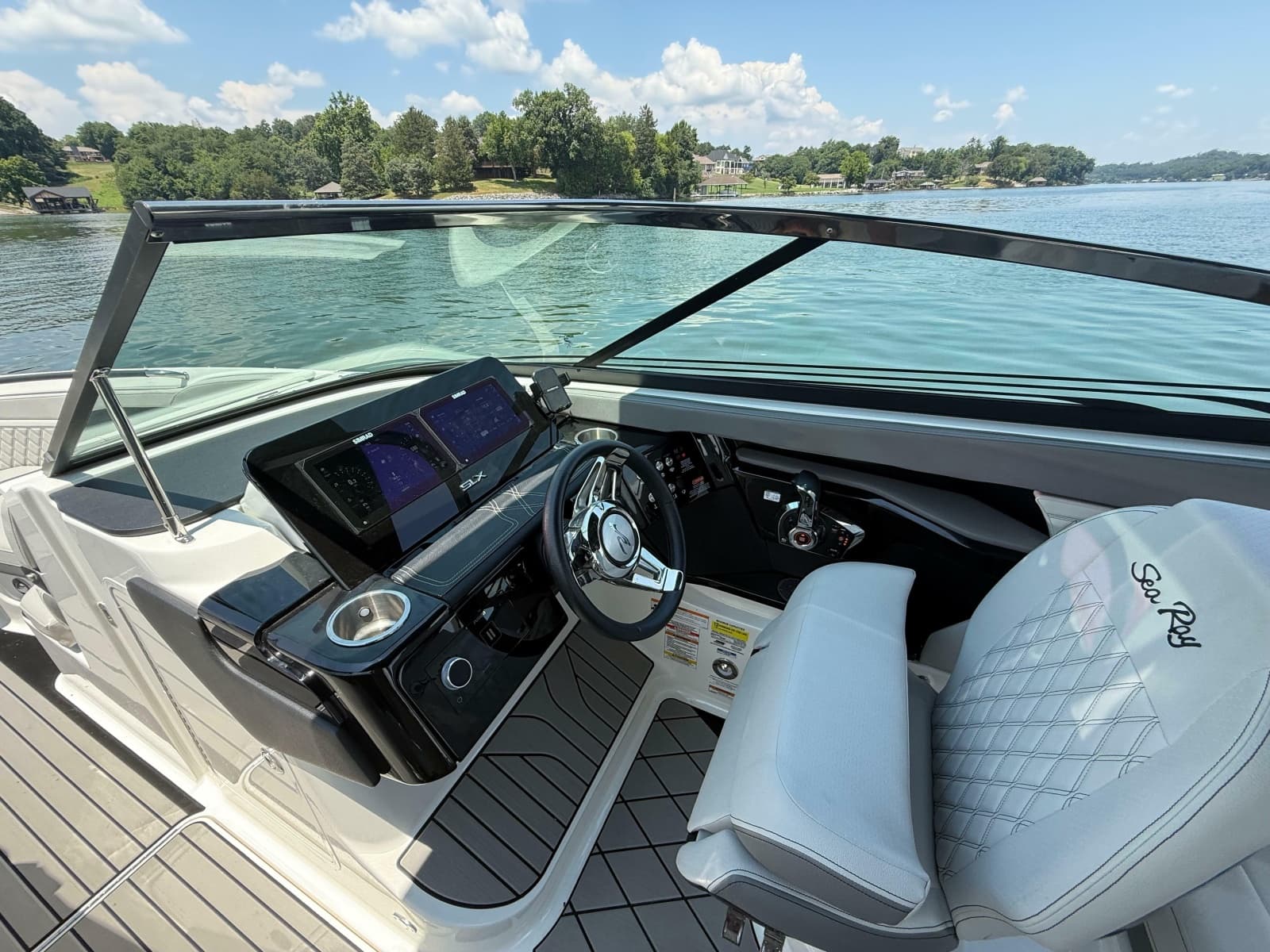 2023 Sea Ray SLX 260 Surf - Photo 25