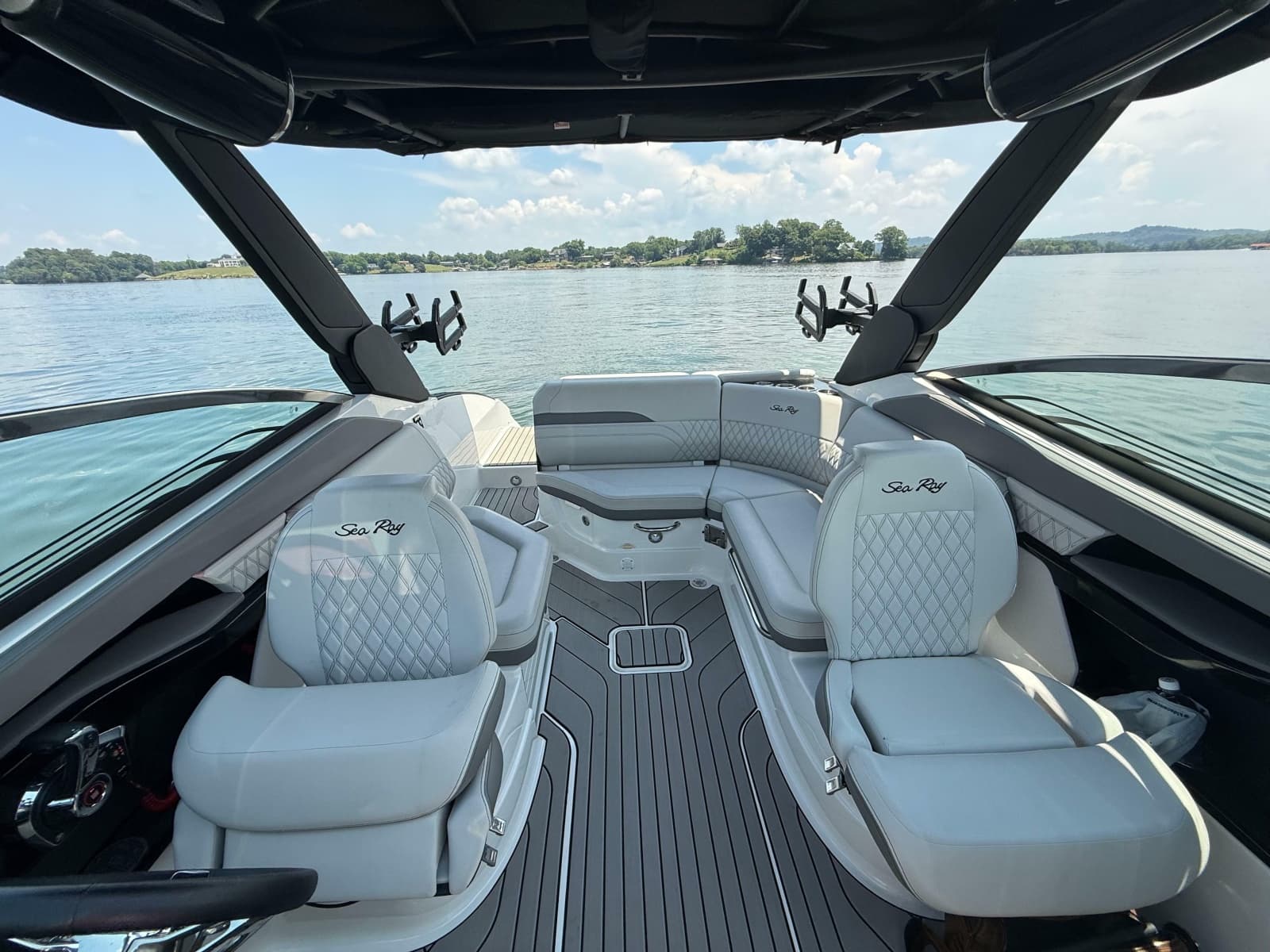 2023 Sea Ray SLX 260 Surf - Photo 29