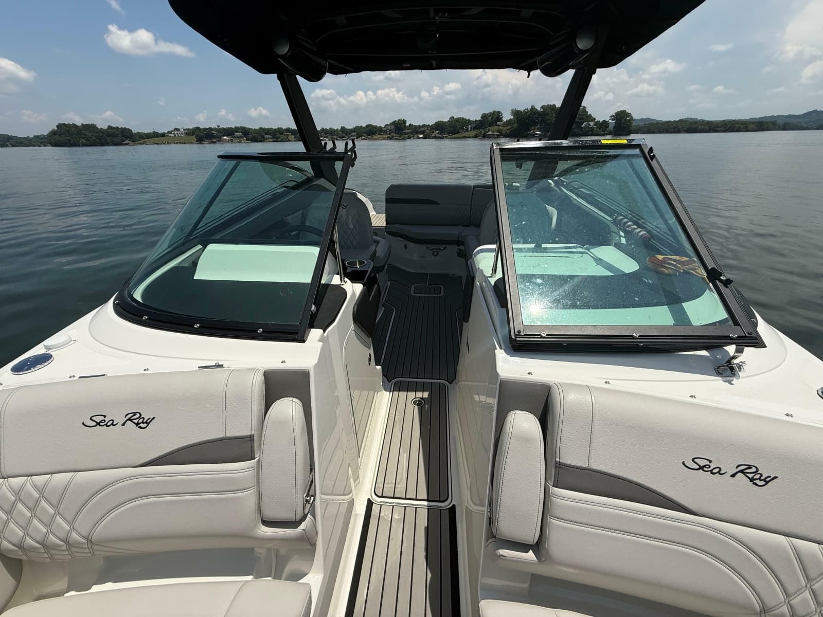2023 Sea Ray SLX 260 Surf - Photo 26