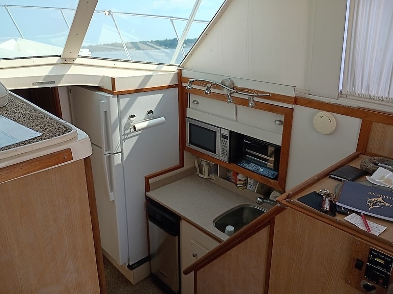1978 Bertram Convertible - Photo 30