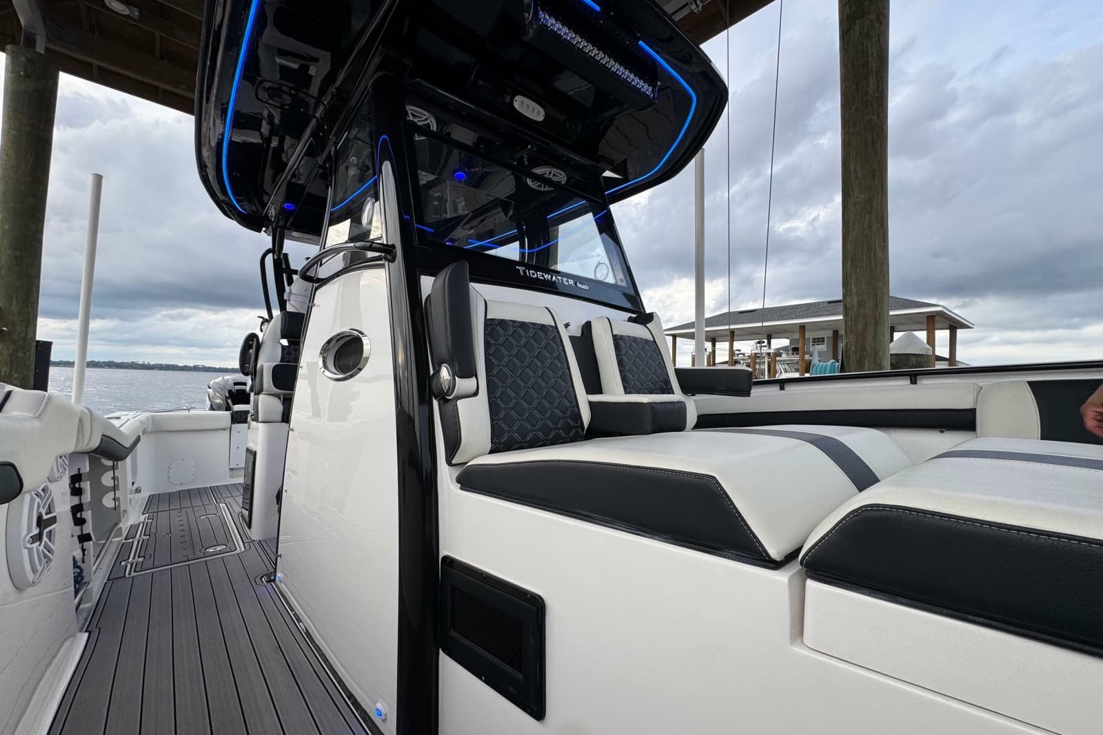 2023 Tidewater 320 CC Adventure - Photo 27