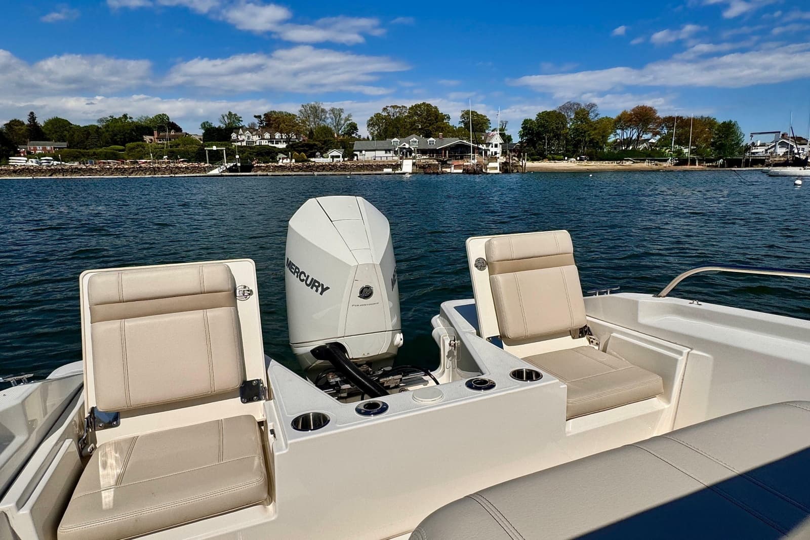 2022 Boston Whaler 220 Dauntless - Photo 3