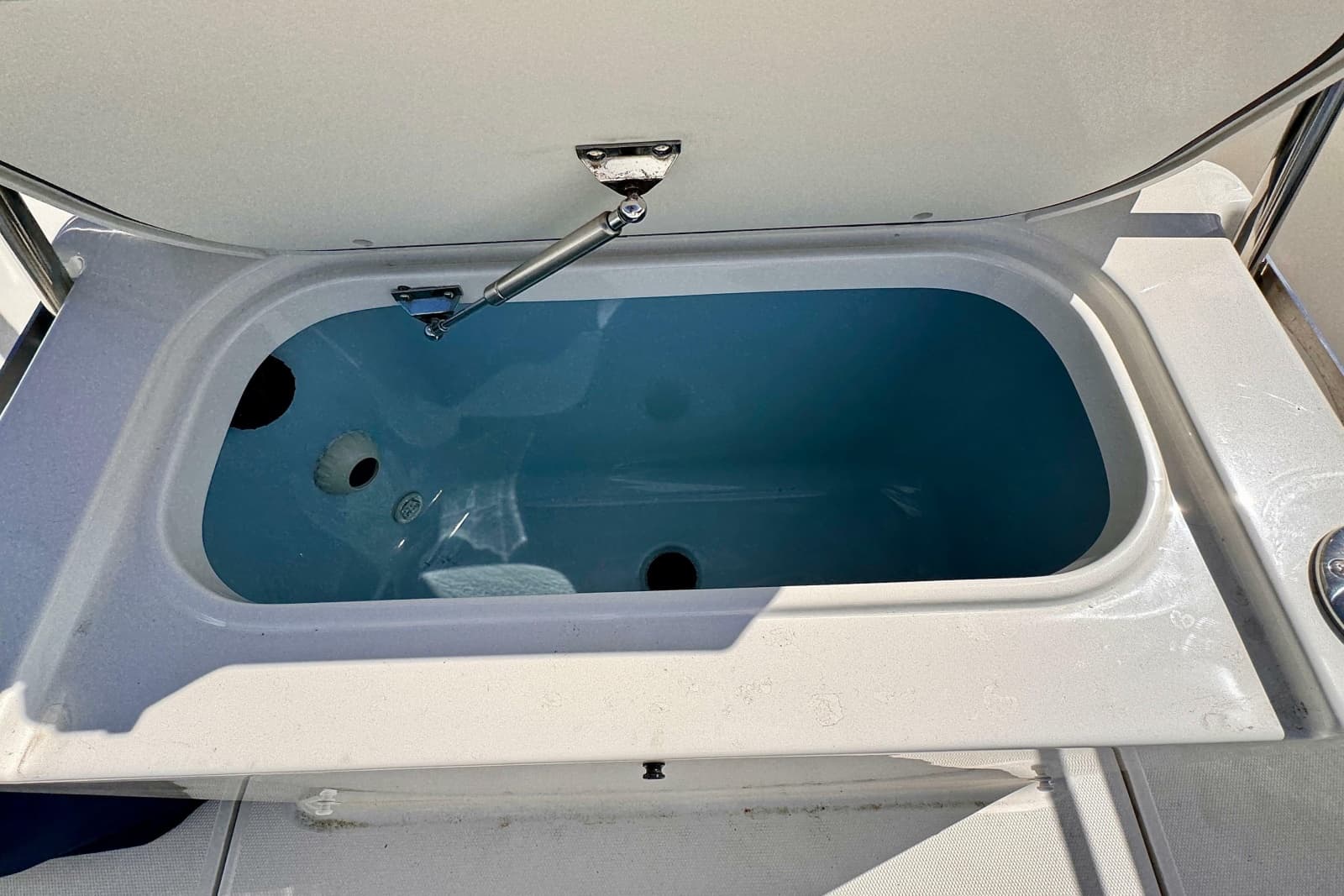 2022 Boston Whaler 220 Dauntless - Photo 10