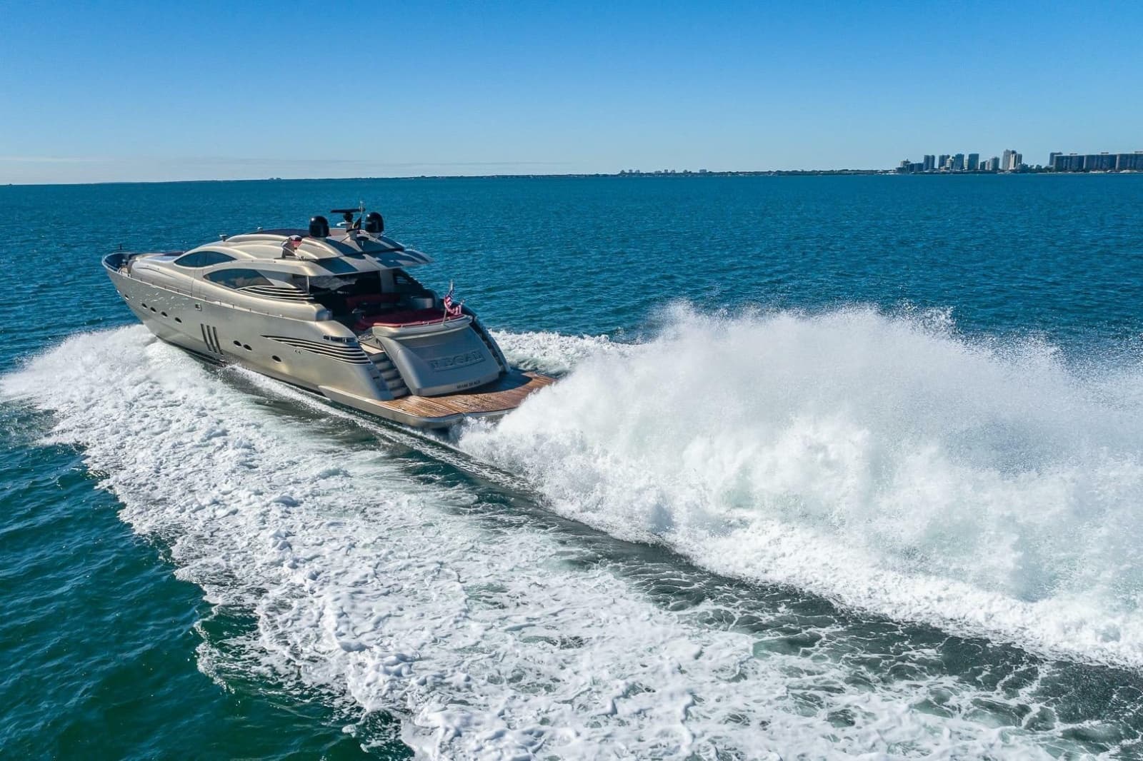 2008 Pershing 90 - Photo 8