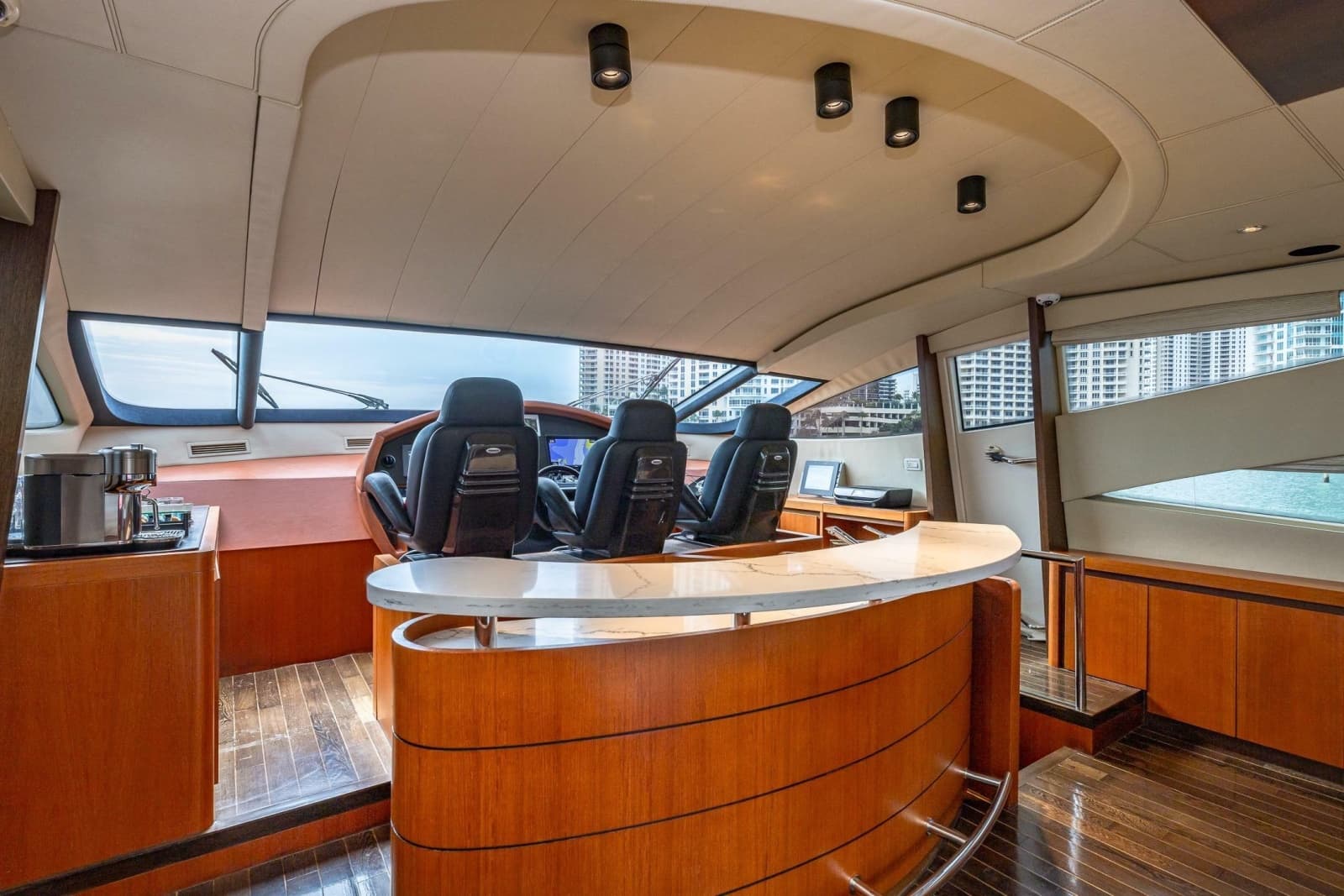 2008 Pershing 90 - Photo 30