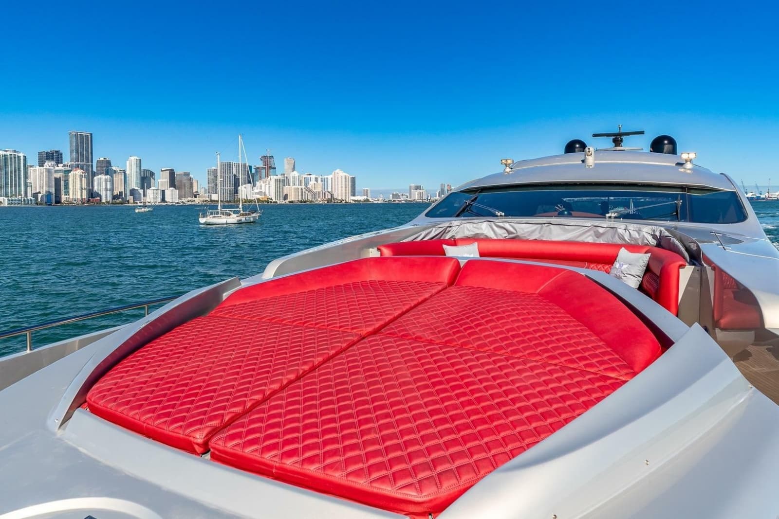 2008 Pershing 90 - Photo 23