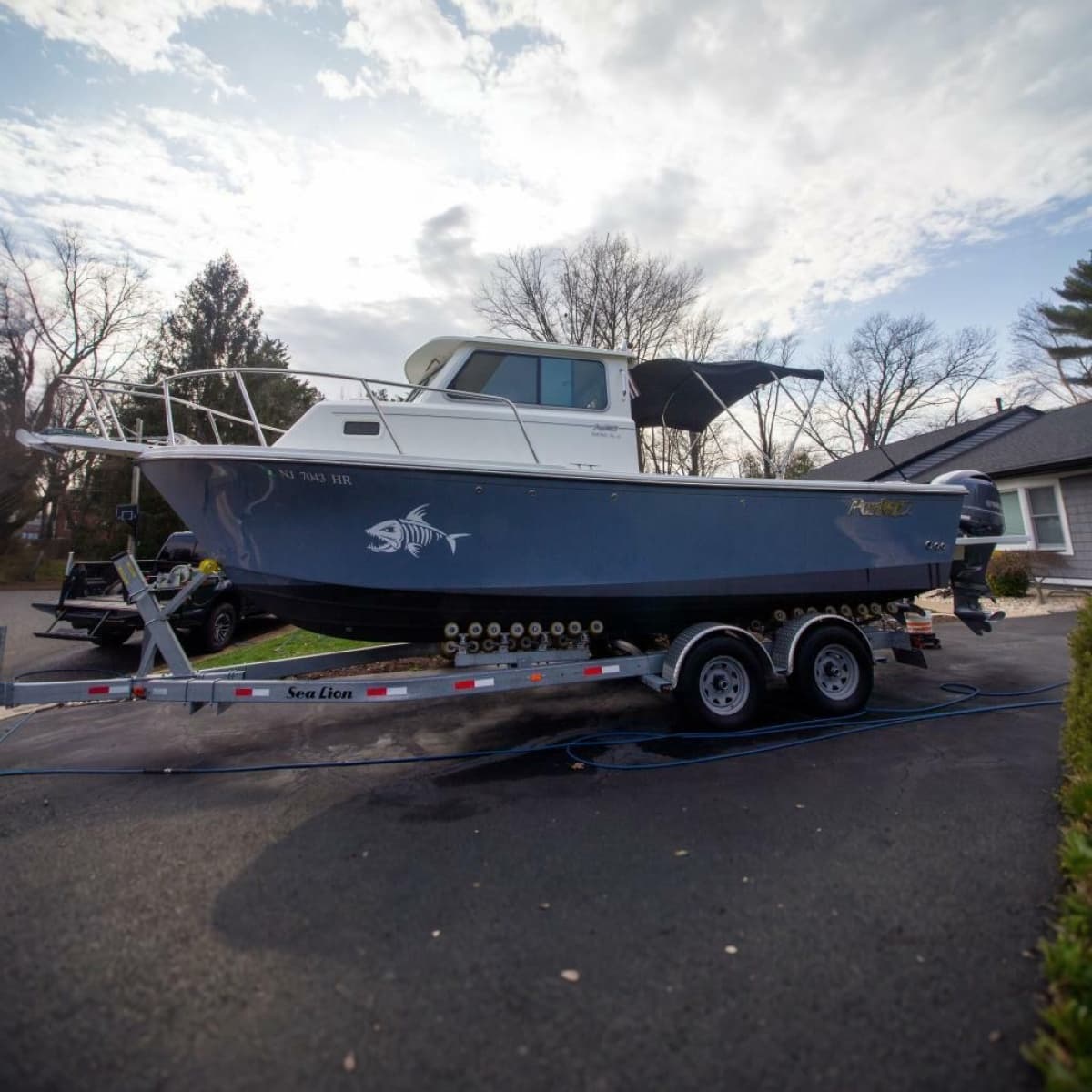 2022 Parker 2520 XLD Sport Cabin - Photo 1