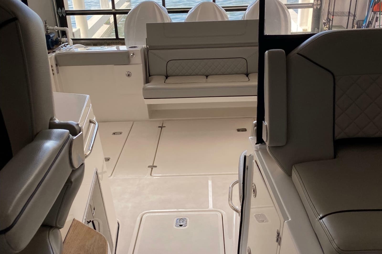 2022 Pursuit DC 365 Dual Console - Photo 8