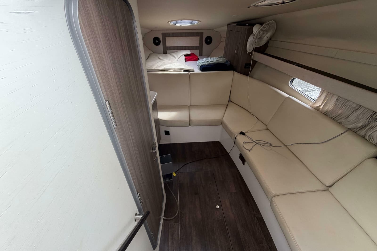 2022 Regal 33 XO - Photo 21