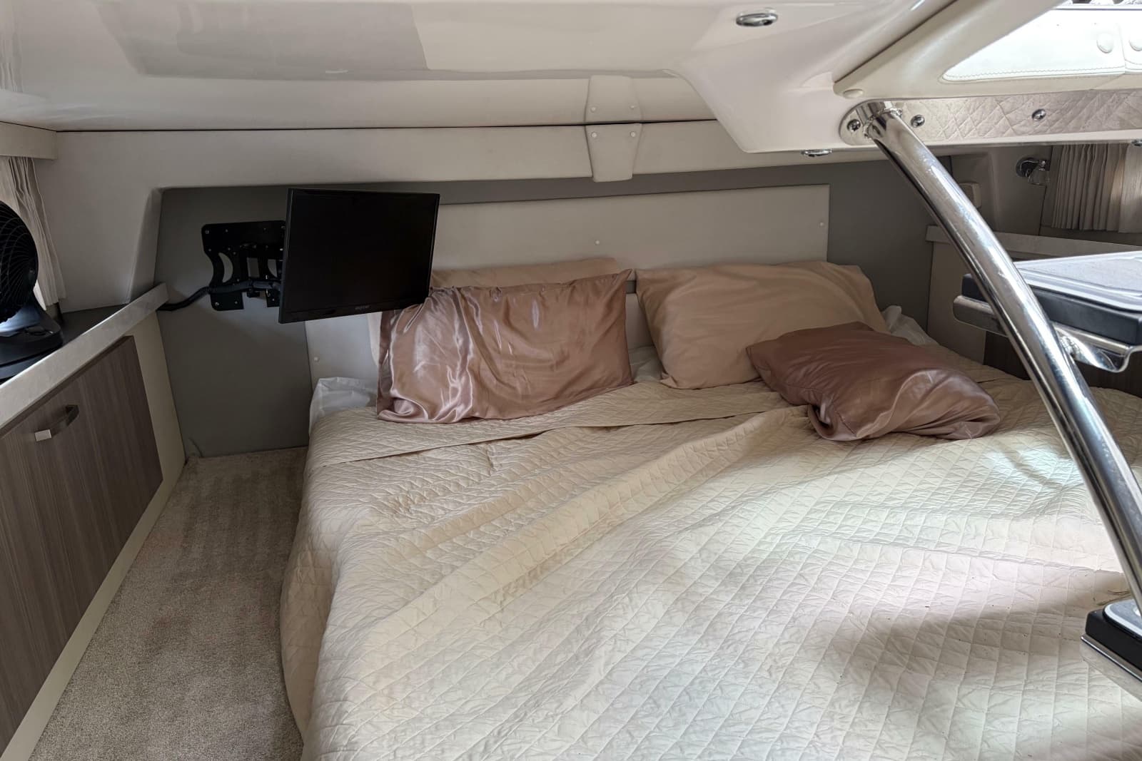 2022 Regal 33 XO - Photo 13