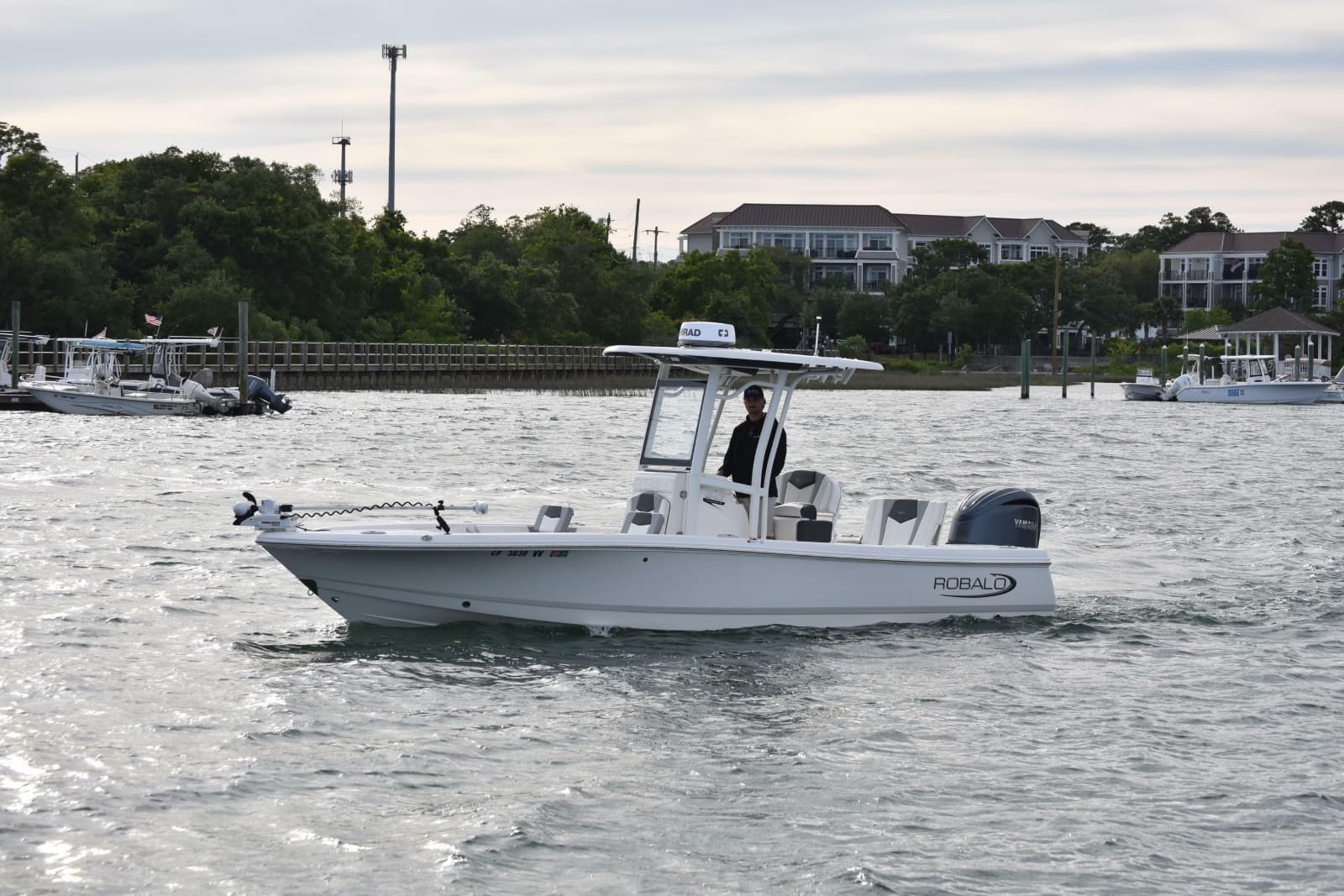2022 Robalo 246 Cayman - Photo 1