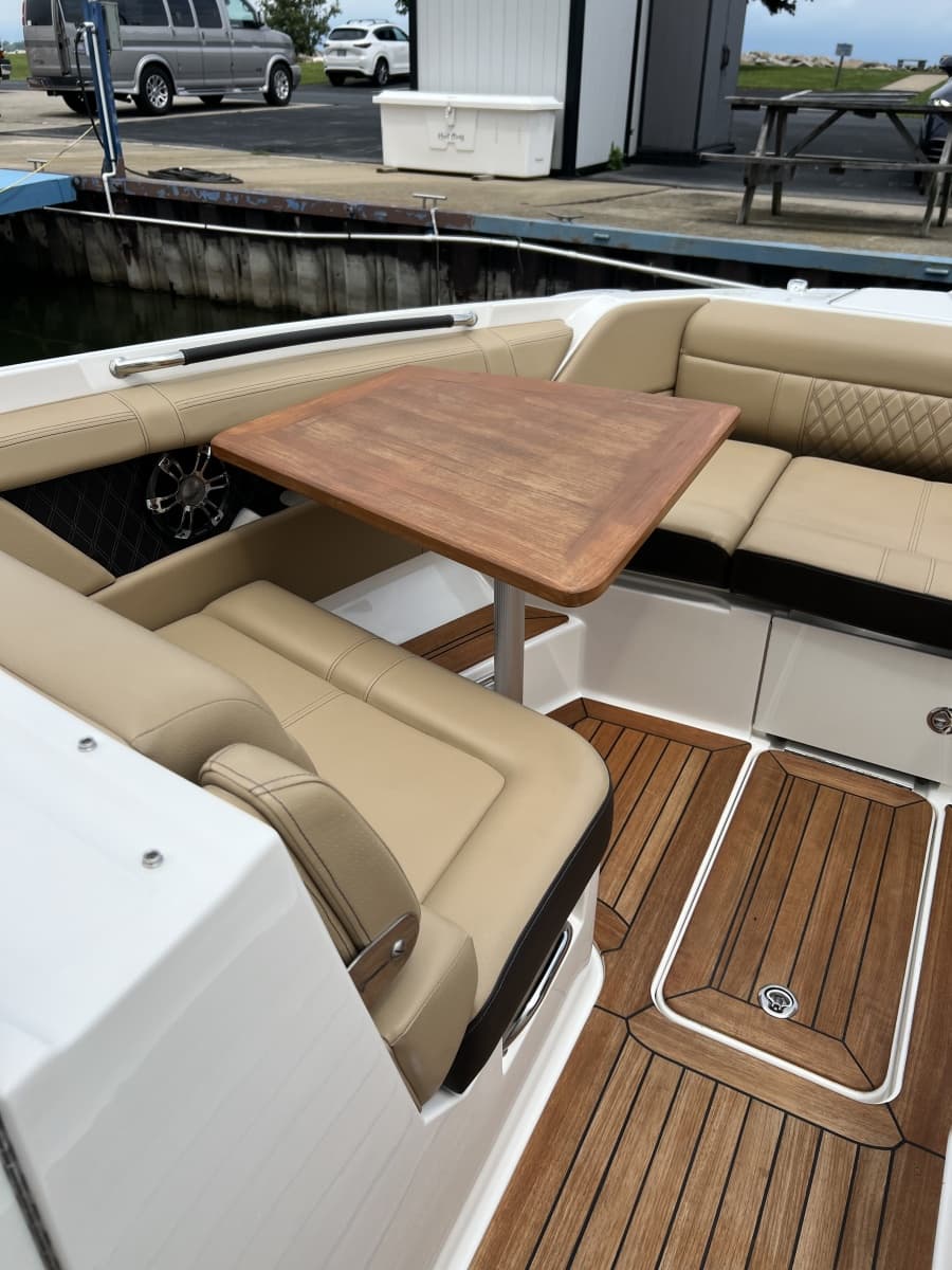 2020 Sea Ray 350 SLX - Photo 35