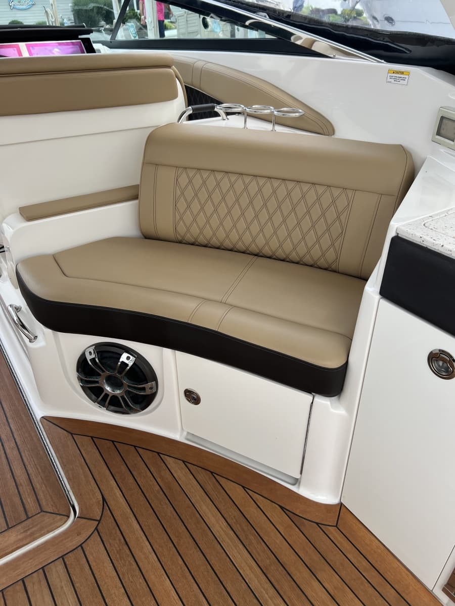 2020 Sea Ray 350 SLX - Photo 54