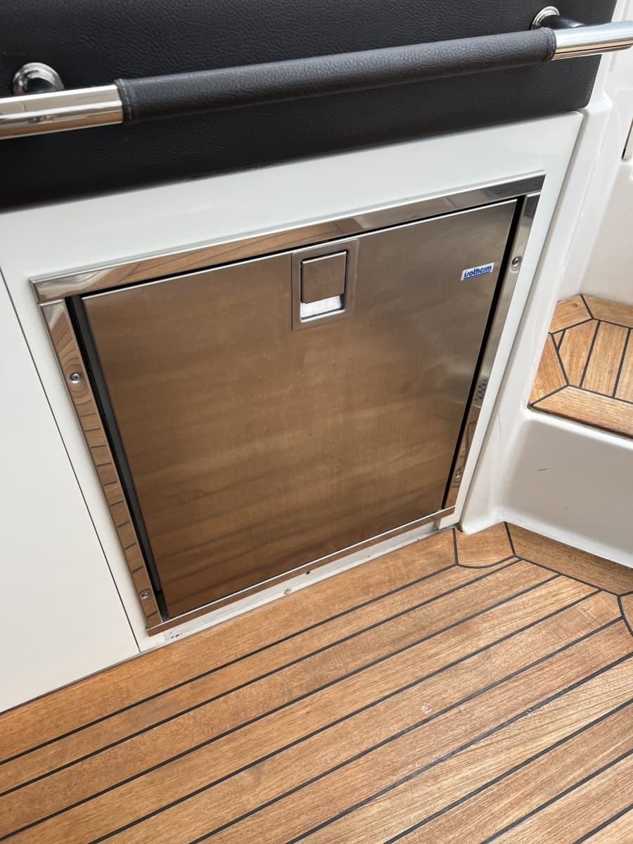 2020 Sea Ray 350 SLX - Photo 21