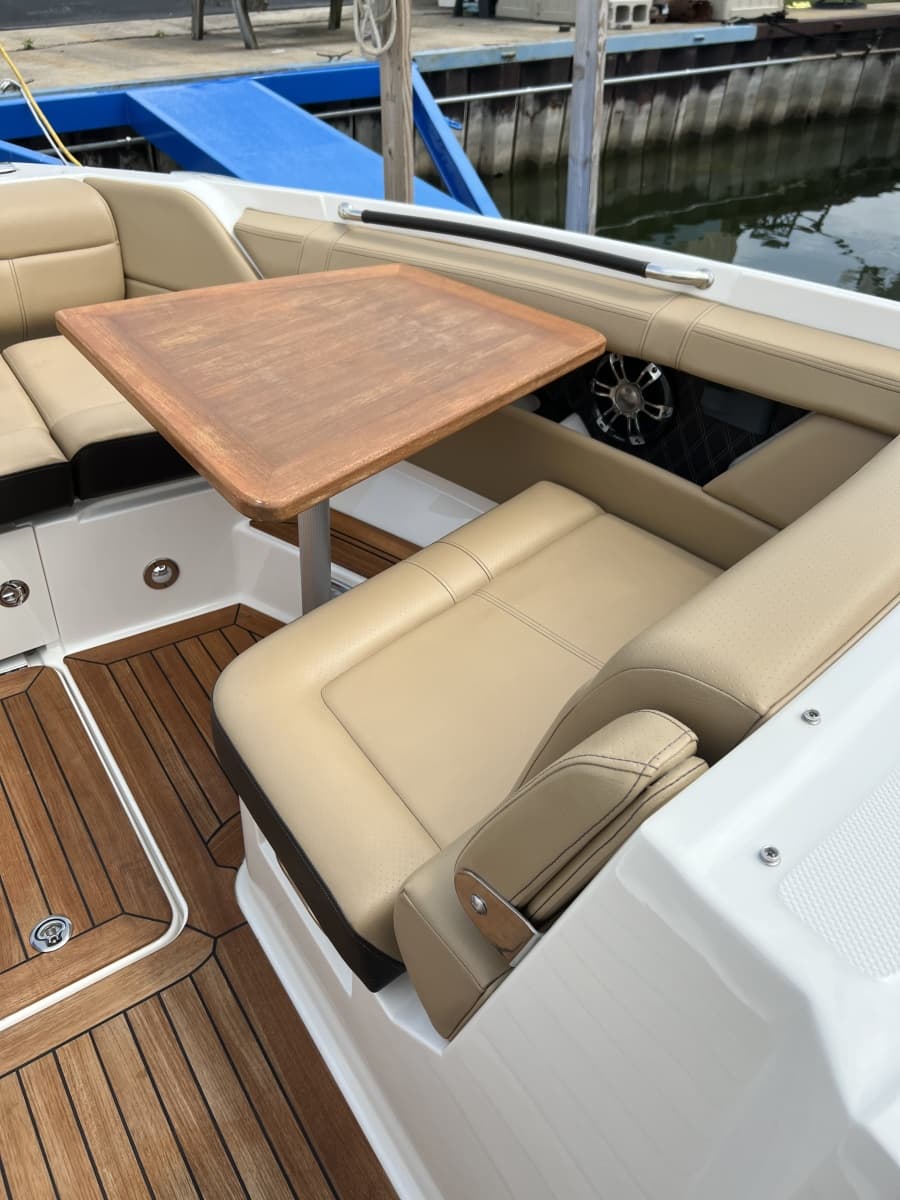 2020 Sea Ray 350 SLX - Photo 15