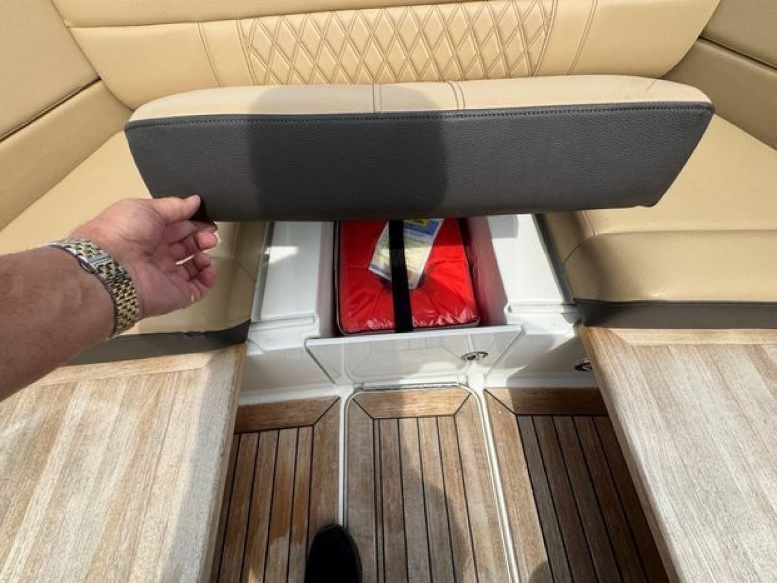 2020 Sea Ray 350 SLX - Photo 67
