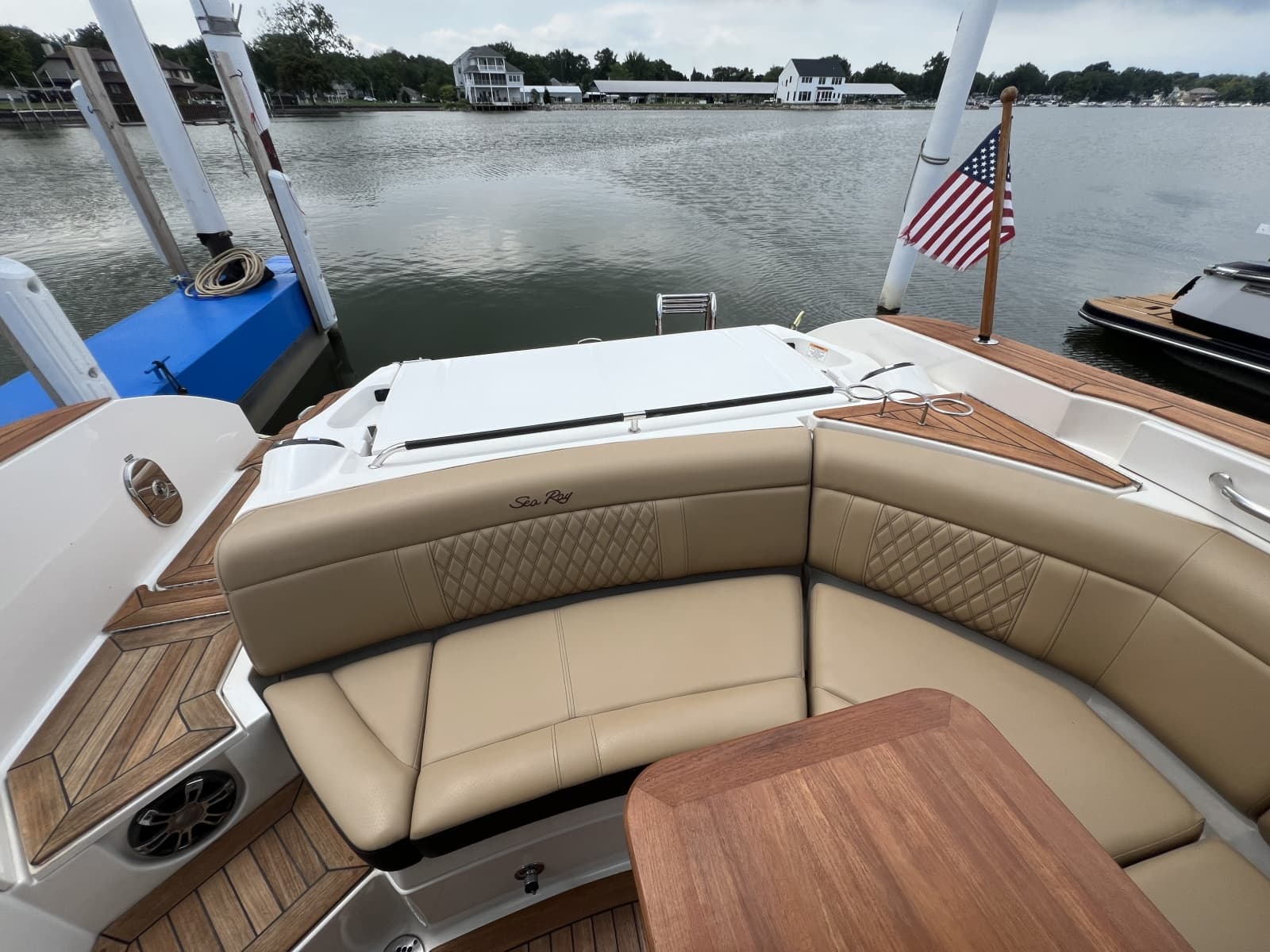 2020 Sea Ray 350 SLX - Photo 58