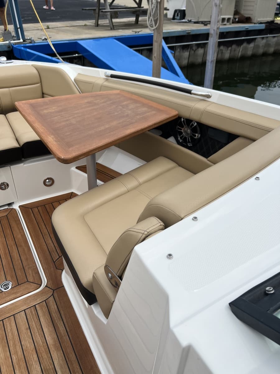 2020 Sea Ray 350 SLX - Photo 36