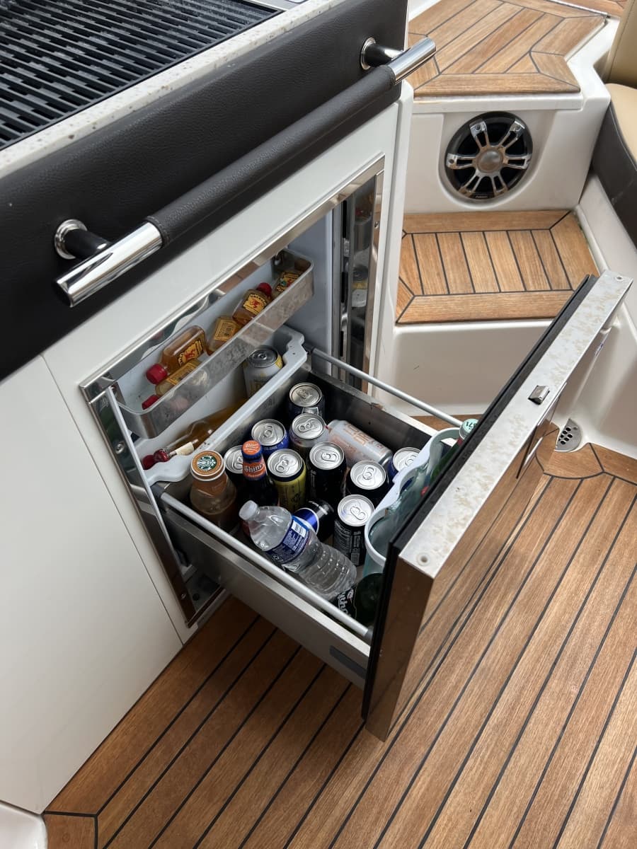 2020 Sea Ray 350 SLX - Photo 22