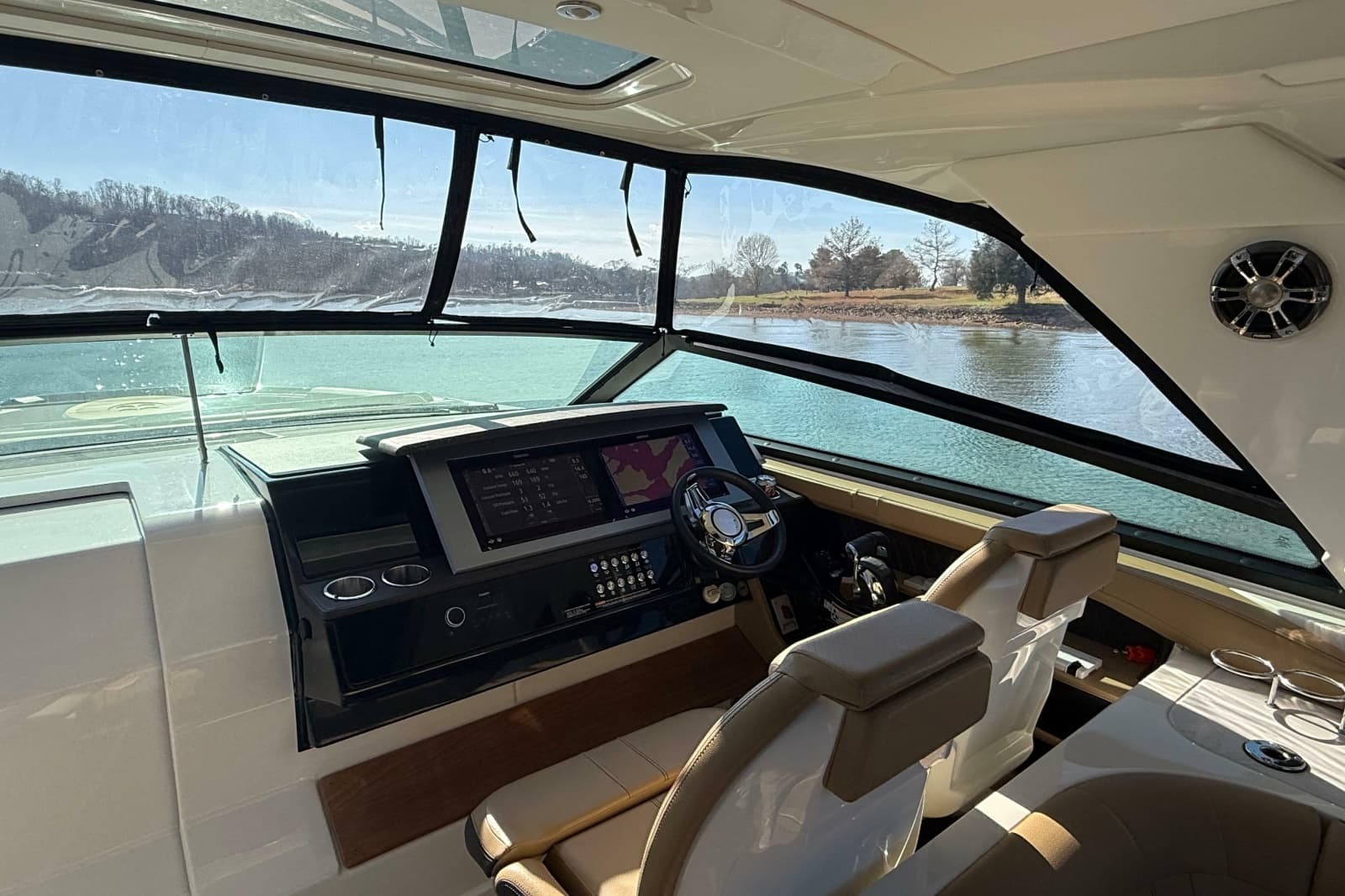 2022 Sea Ray SLX 400 - Photo 36