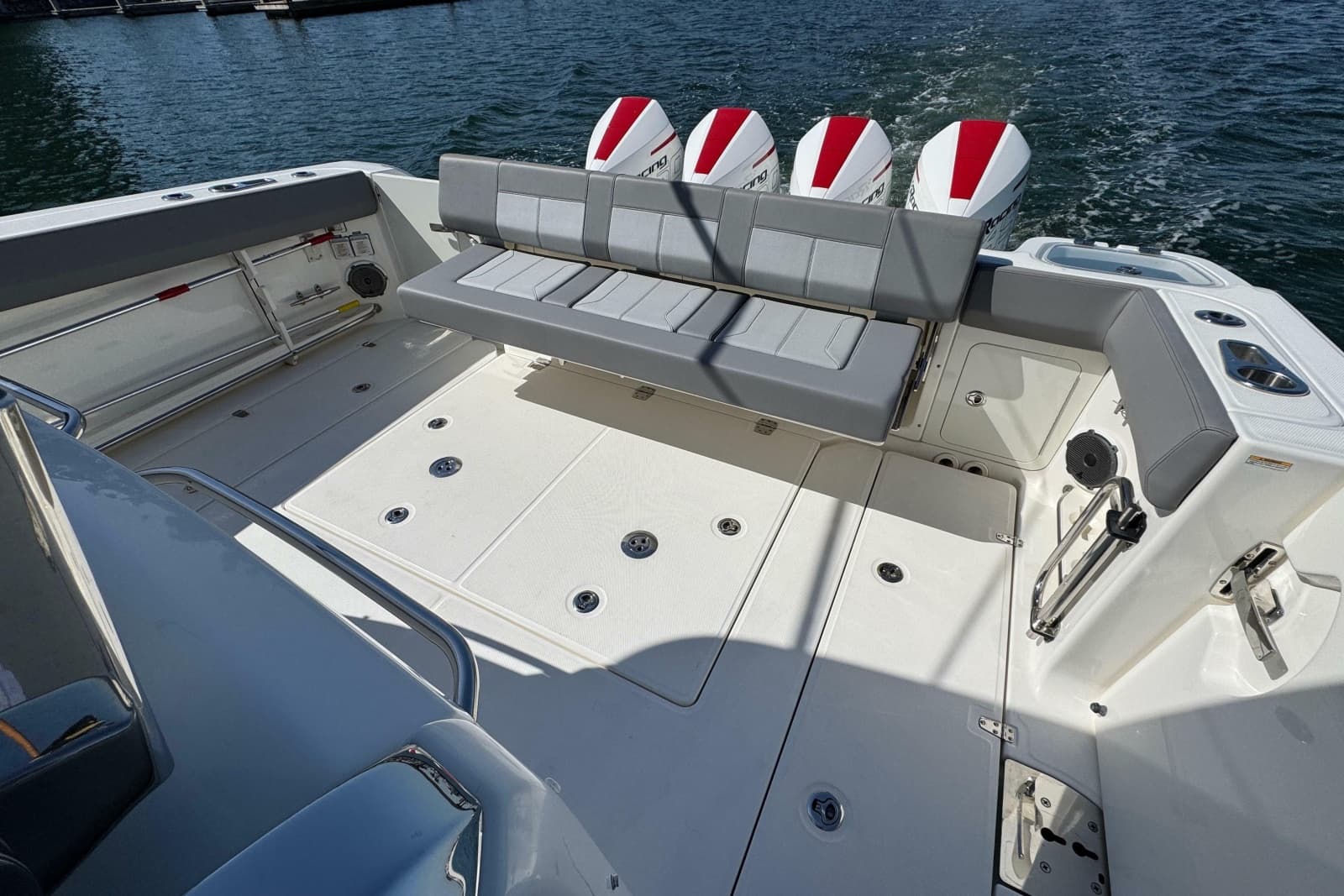 2021 Boston Whaler 420 Outrage - Photo 15