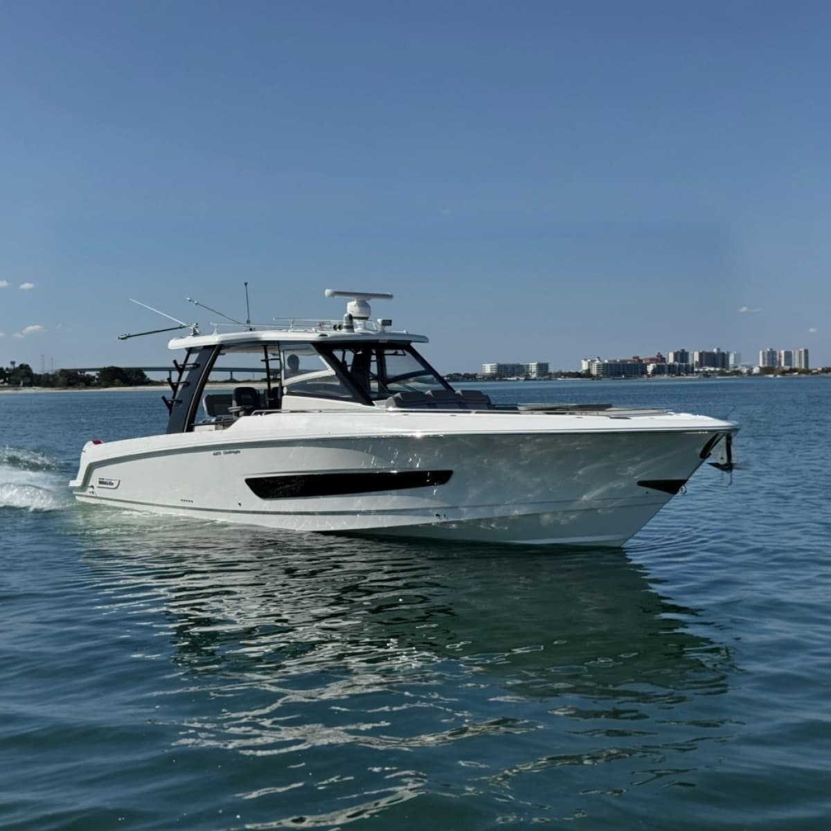 2021 Boston Whaler 420 Outrage - Photo 1