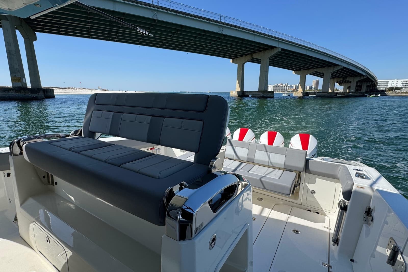 2021 Boston Whaler 420 Outrage - Photo 14