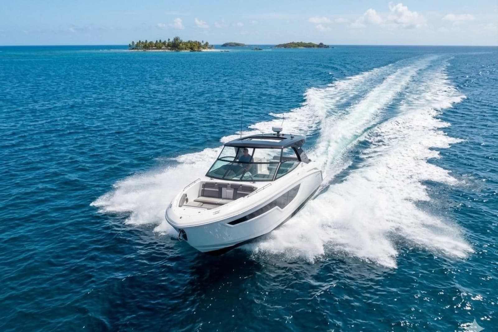 2021 Cruisers Yachts 38 GLS OB - Photo 5