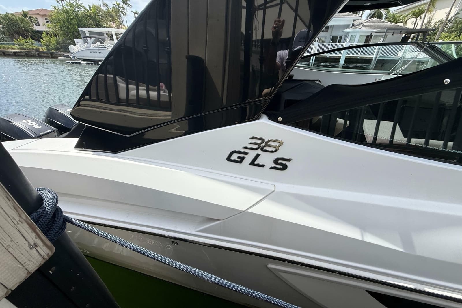 2021 Cruisers Yachts 38 GLS OB - Photo 9