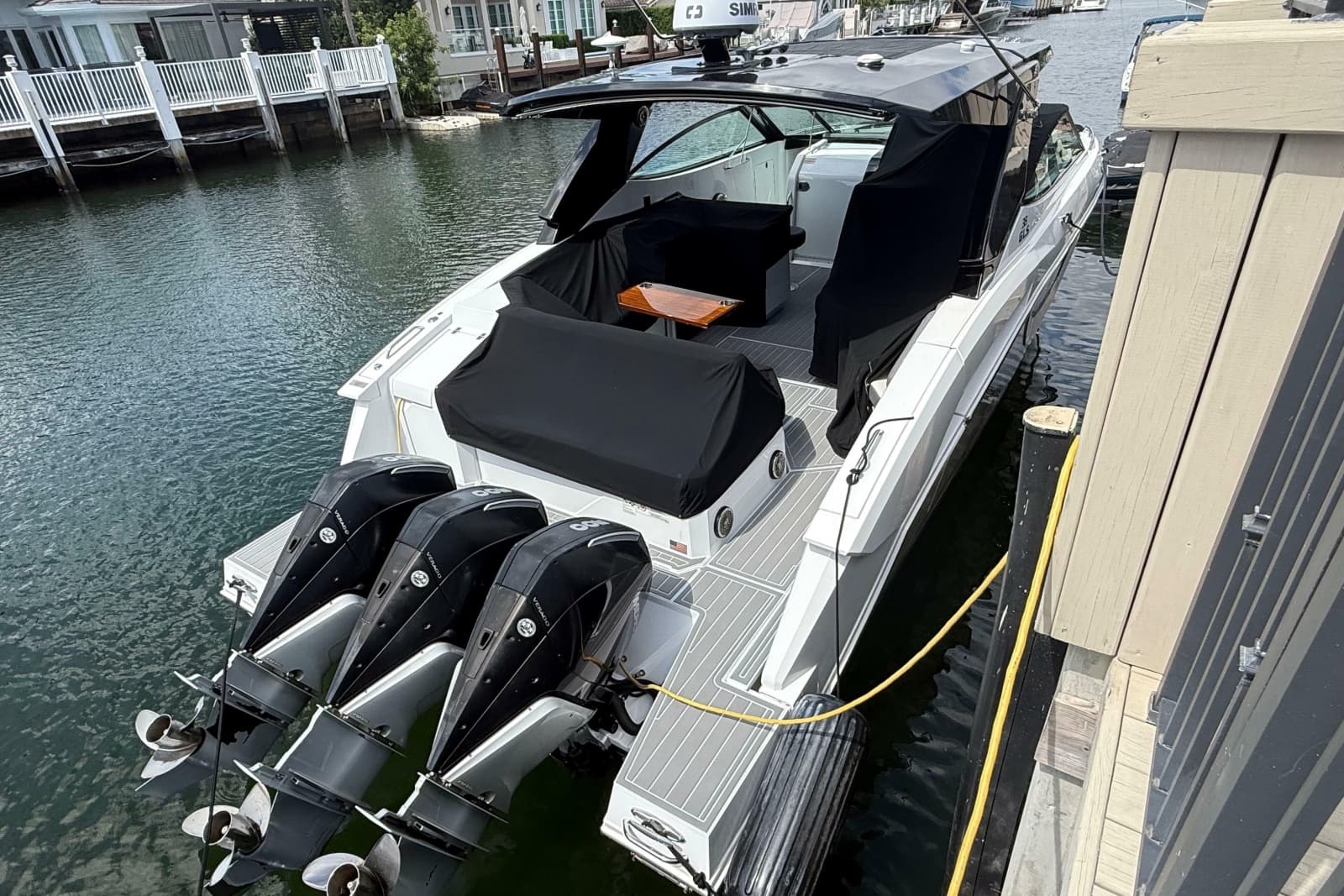 2021 Cruisers Yachts 38 GLS OB - Photo 10