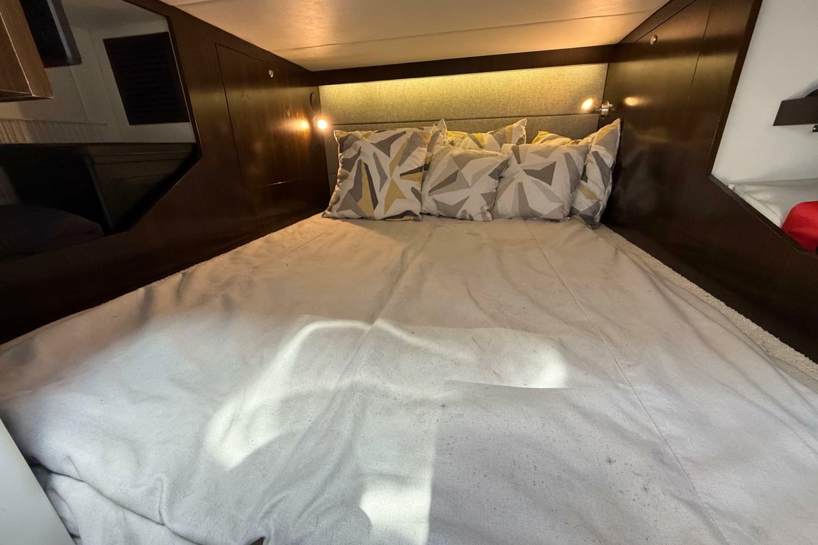 2021 Cruisers Yachts 38 GLS OB - Photo 57