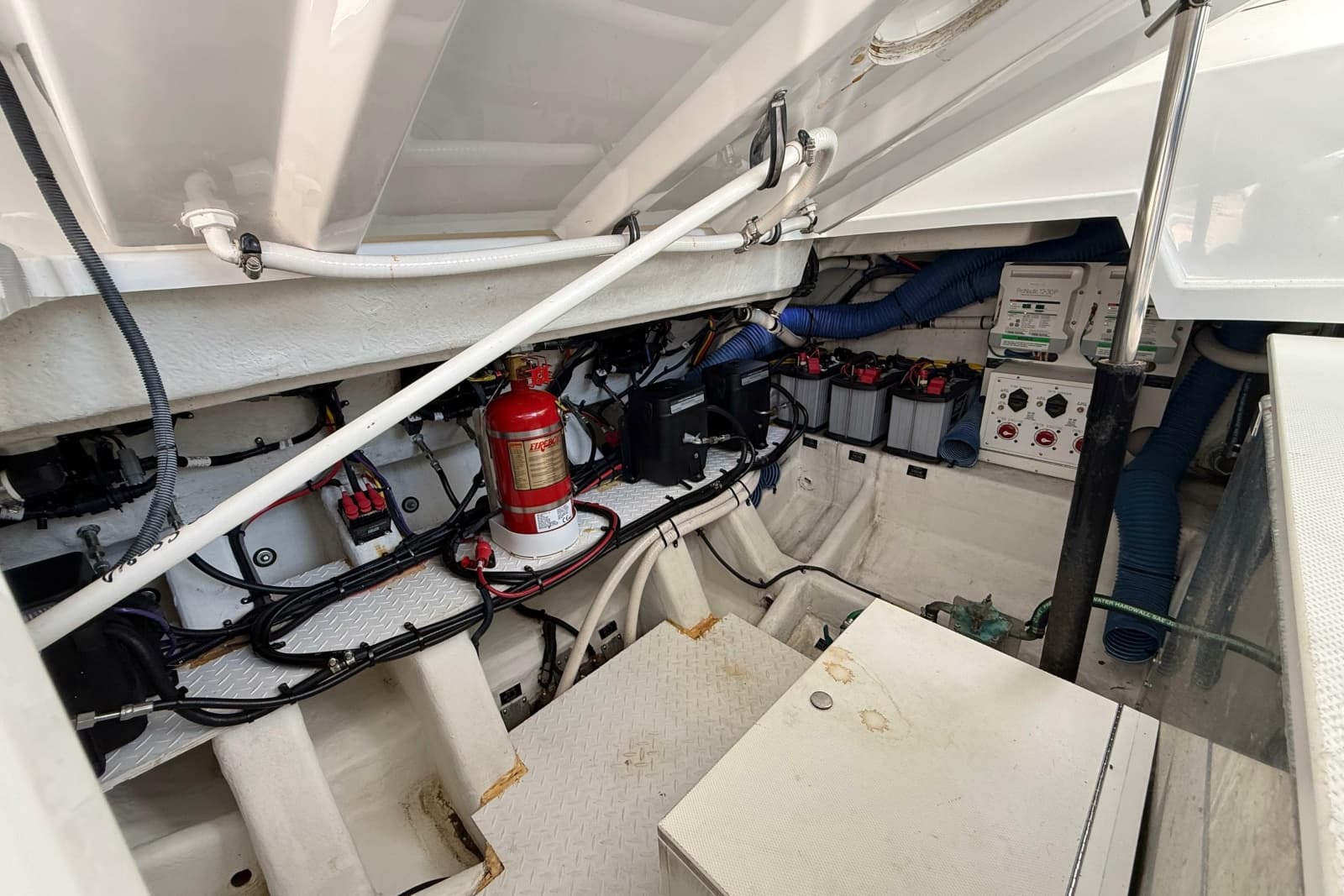 2021 Cruisers Yachts 38 GLS OB - Photo 64