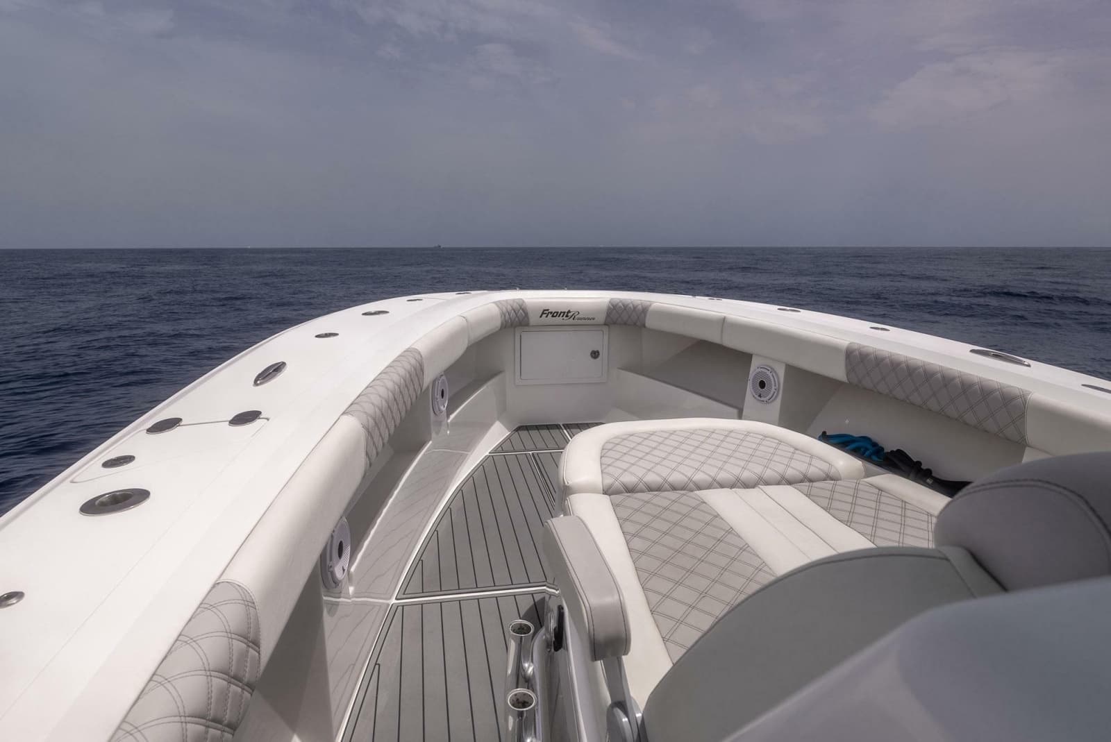 2021 Front Runner 39 Center Console - Photo 9