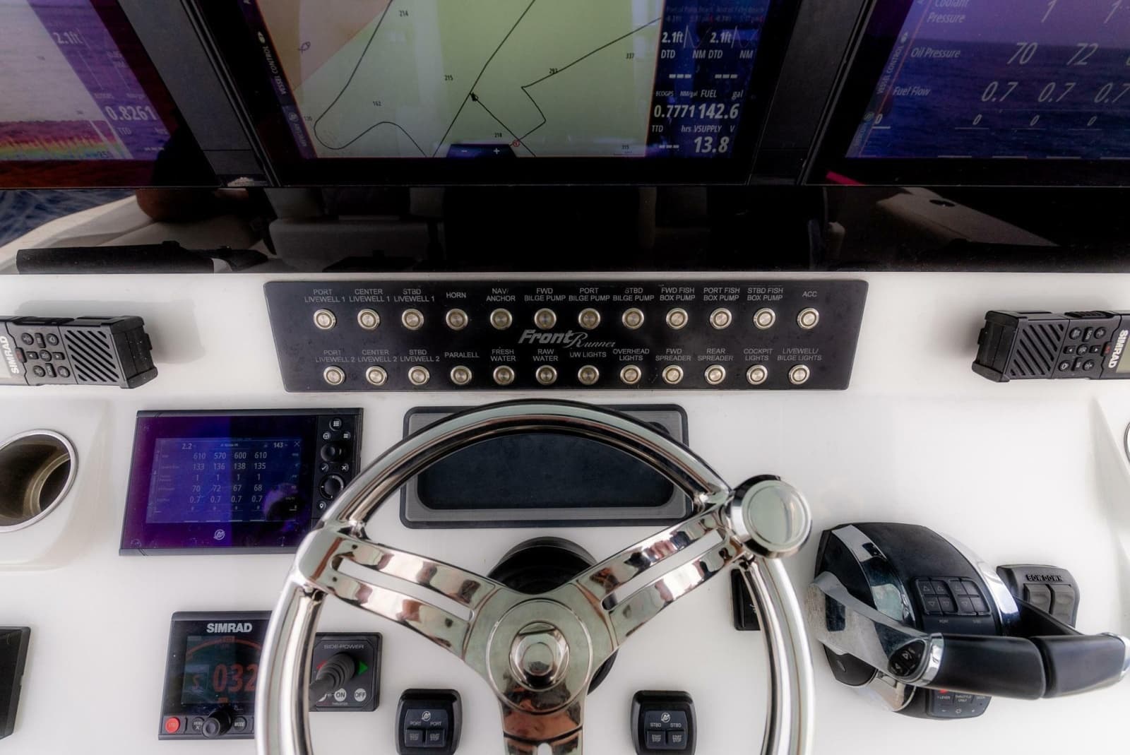 2021 Front Runner 39 Center Console - Photo 12