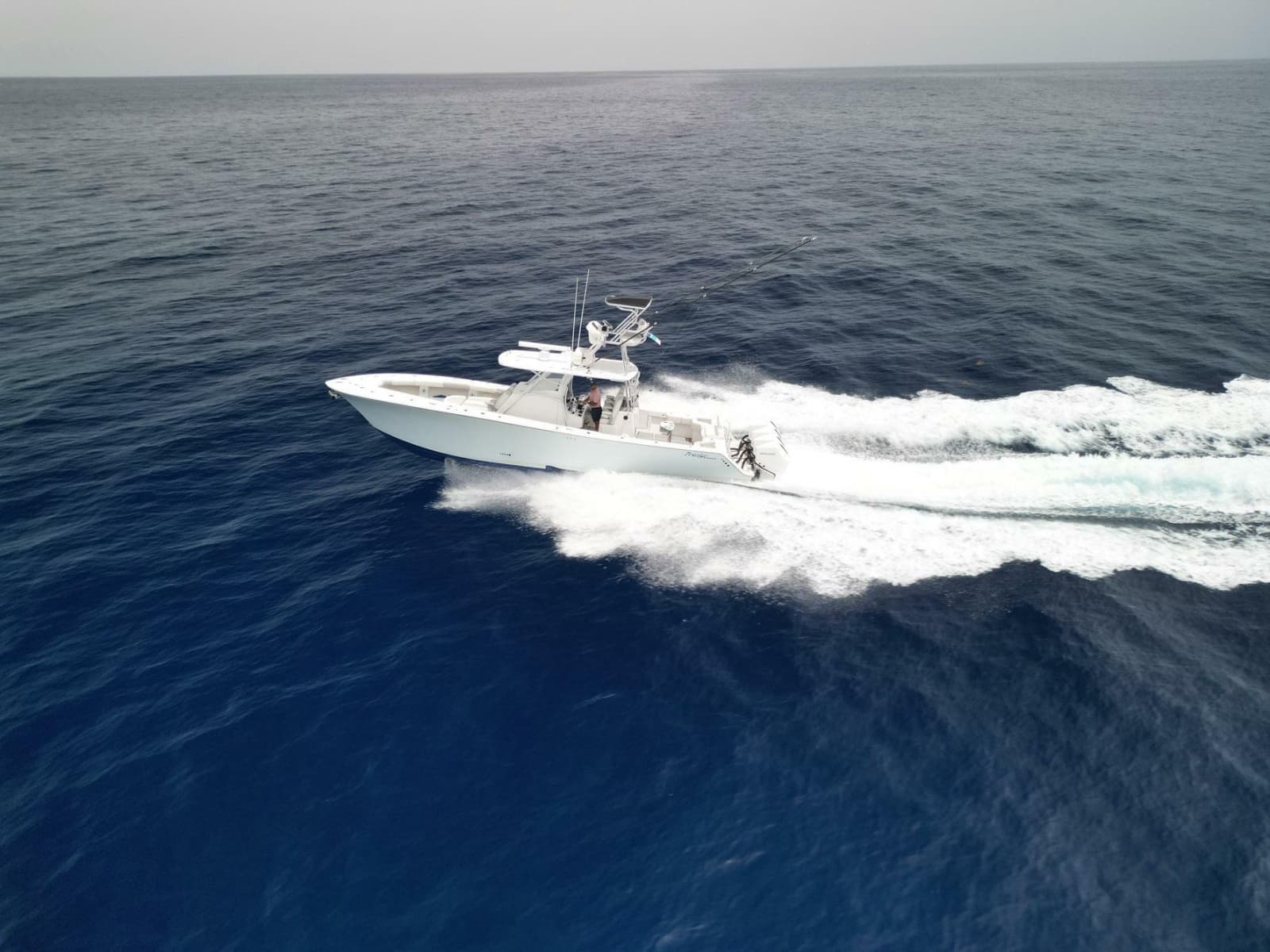 2021 Front Runner 39 Center Console - Photo 24