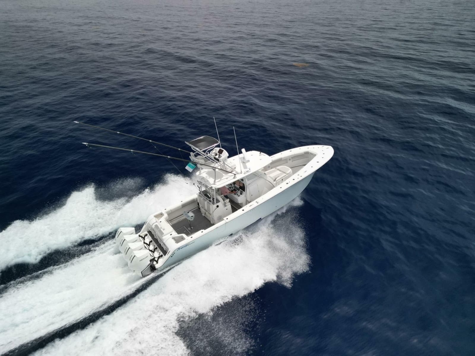 2021 Front Runner 39 Center Console - Photo 4