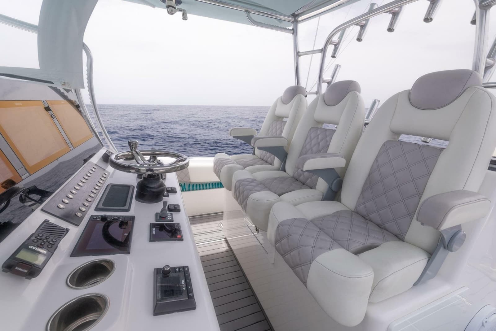 2021 Front Runner 39 Center Console - Photo 13