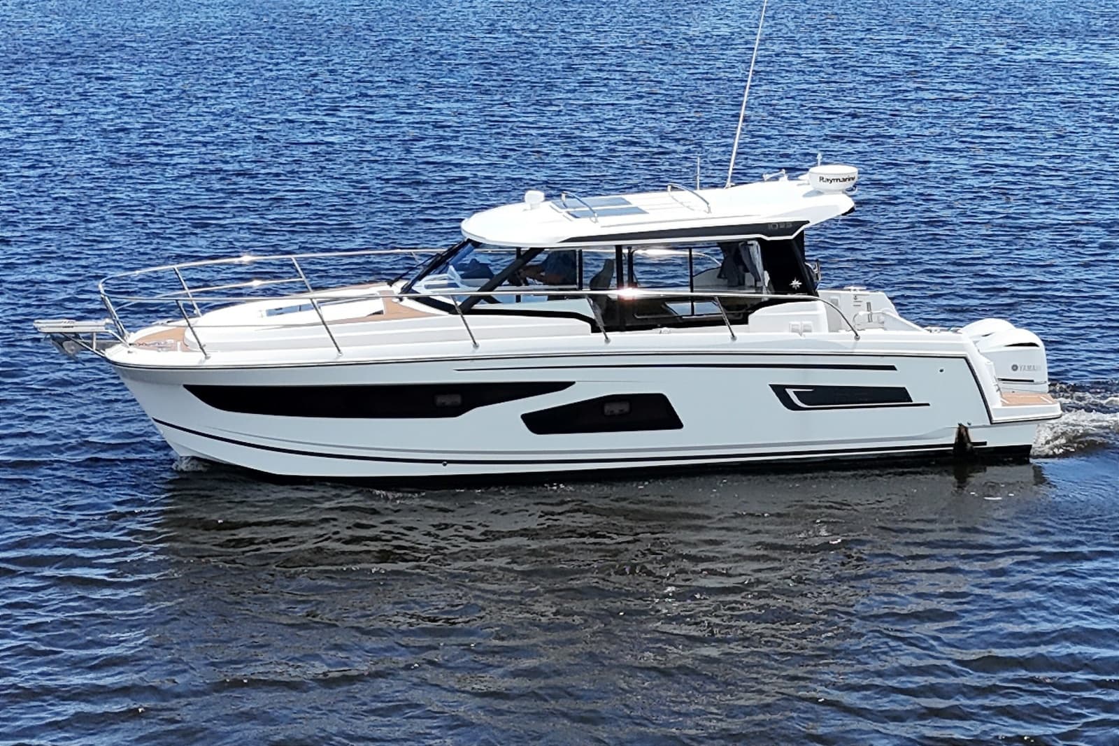 2021 Jeanneau NC Weekender 1095 - Photo 2