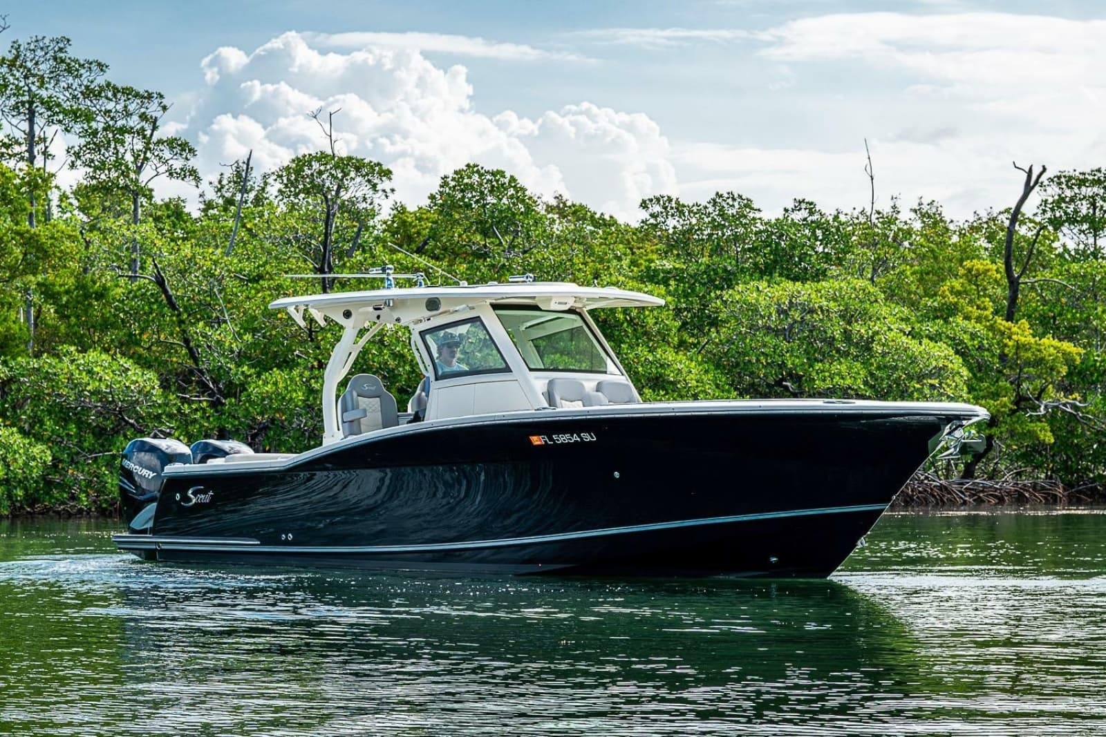 2021 Scout 330 LXF - Photo 1