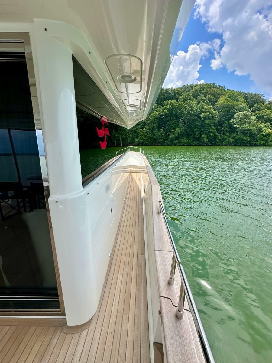 2021 Sirena 58 - Photo 31