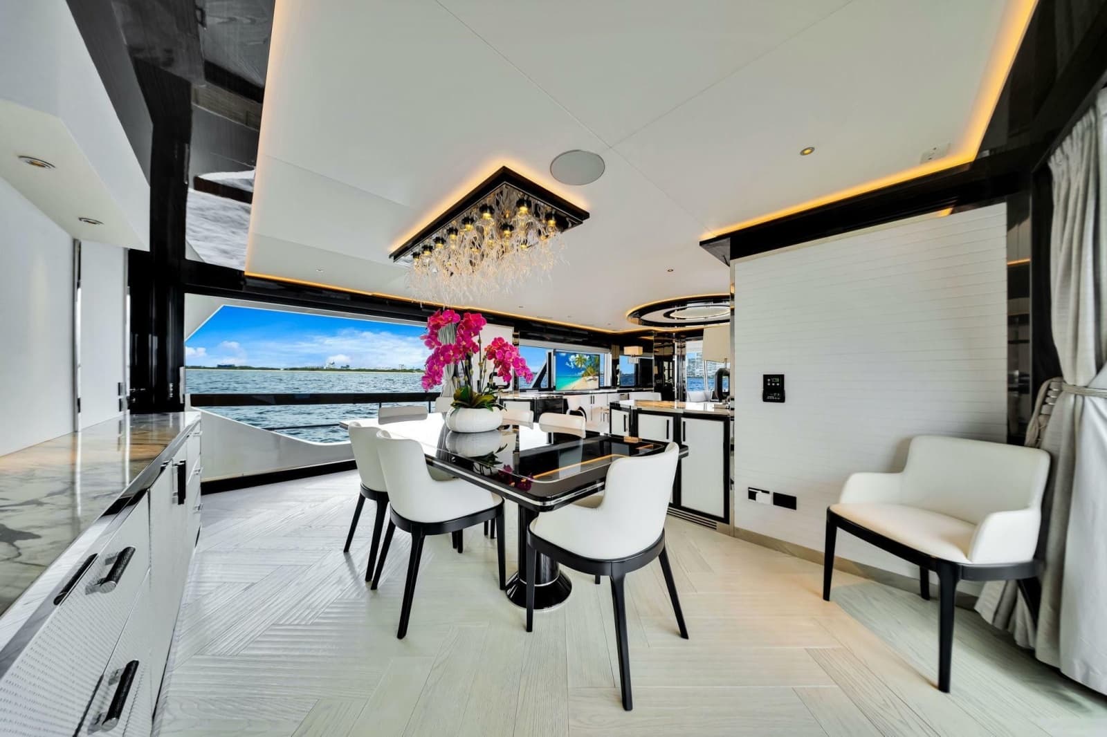 2021 Sirena 88 - Photo 60