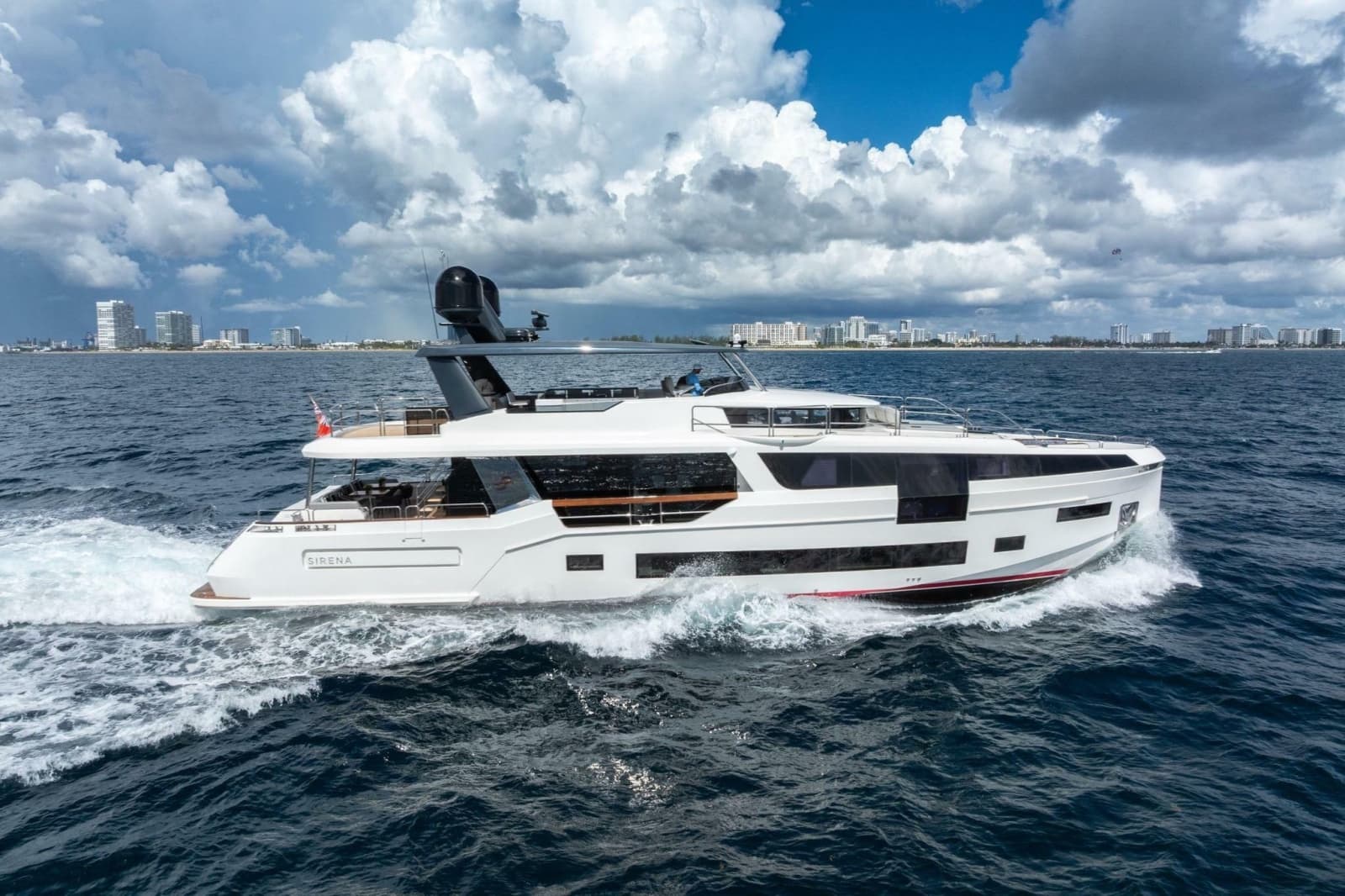 2021 Sirena 88 - Photo 1