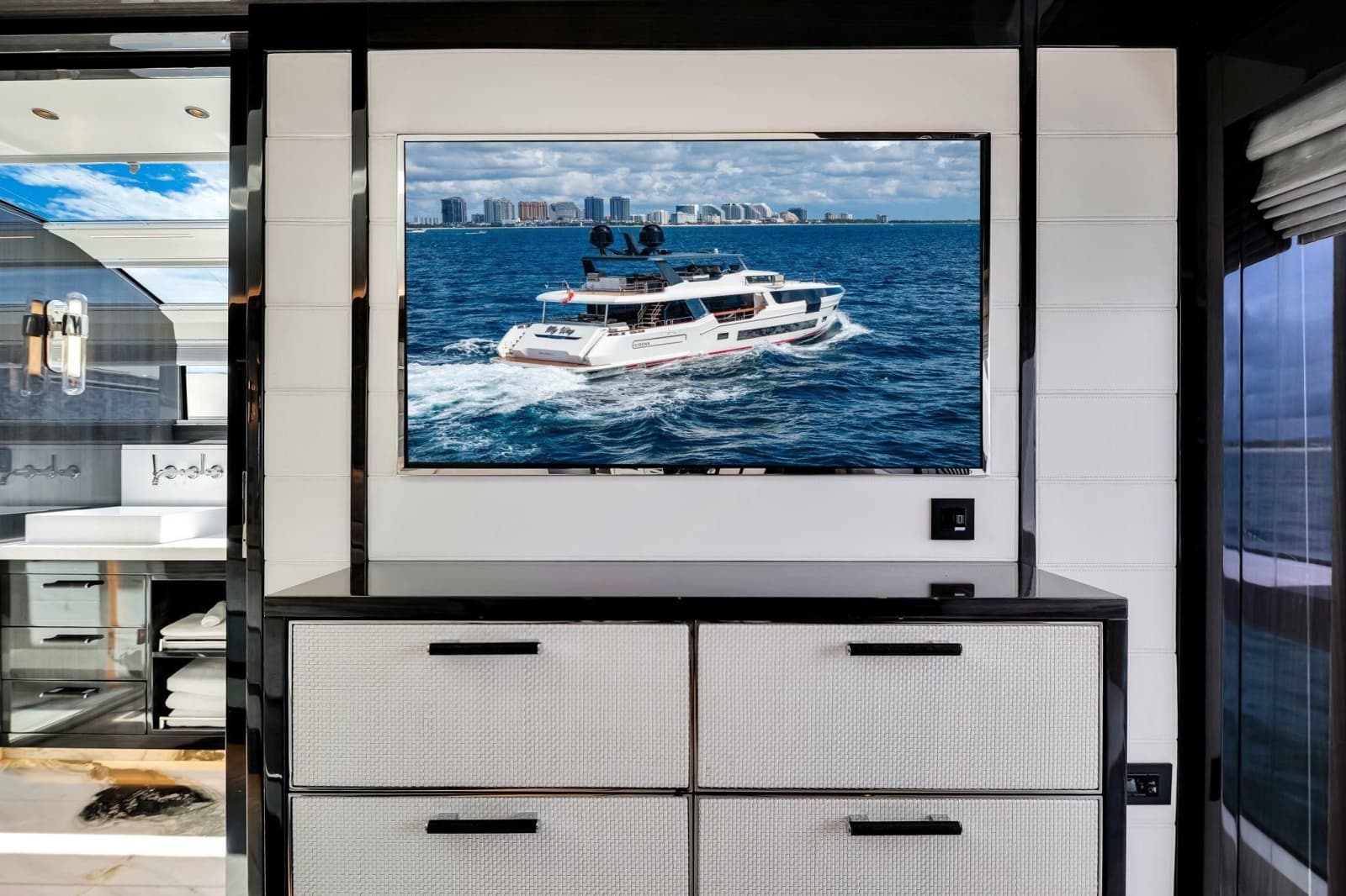 2021 Sirena 88 - Photo 77
