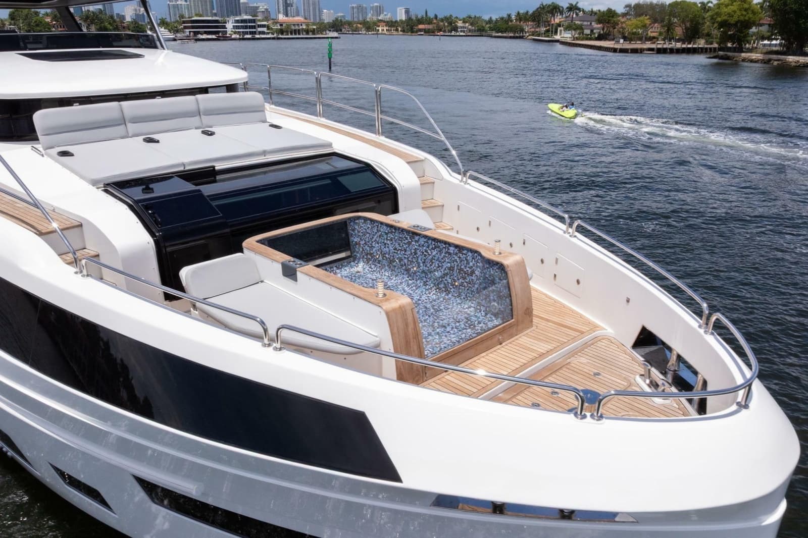 2021 Sirena 88 - Photo 34