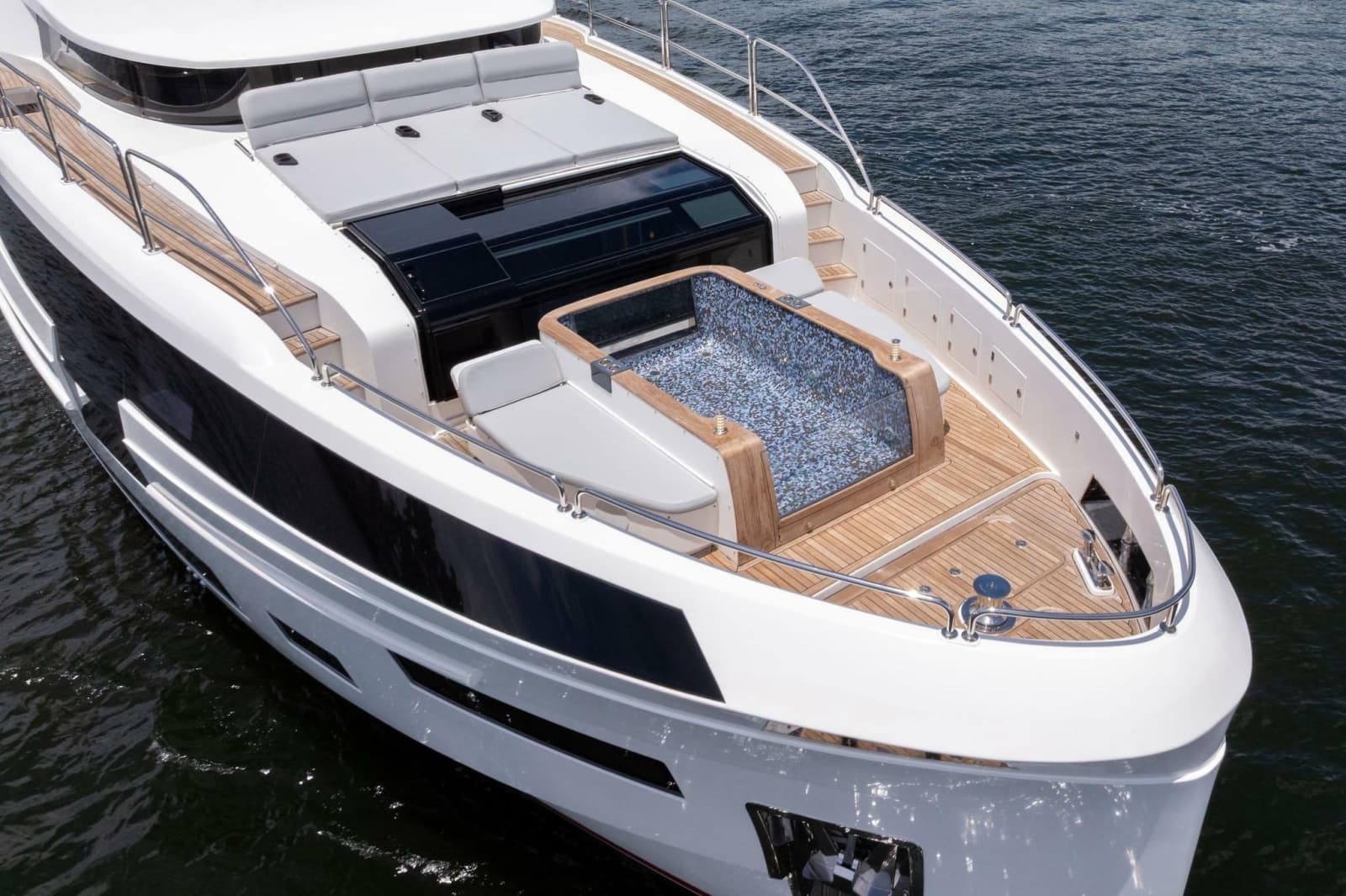 2021 Sirena 88 - Photo 33