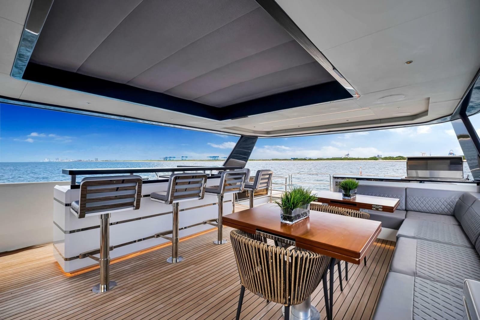 2021 Sirena 88 - Photo 19