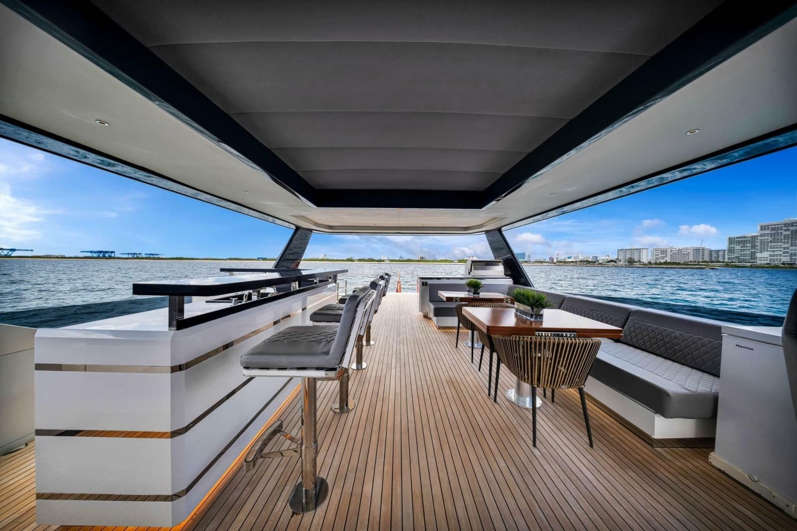 2021 Sirena 88 - Photo 20