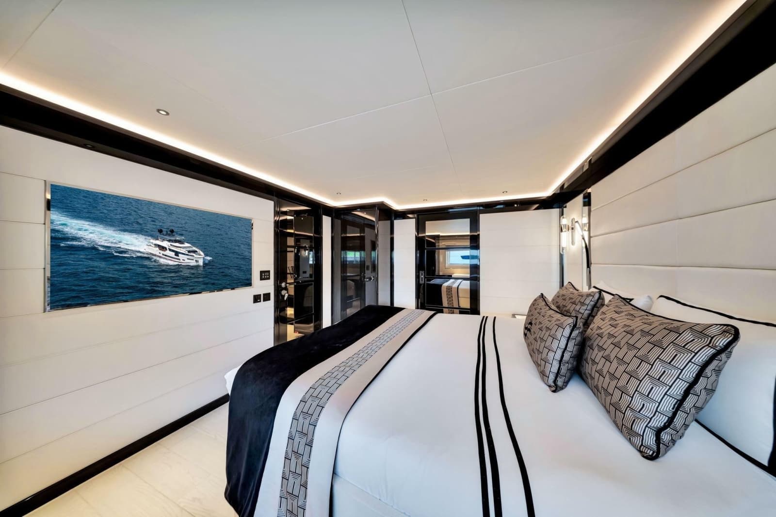 2021 Sirena 88 - Photo 124