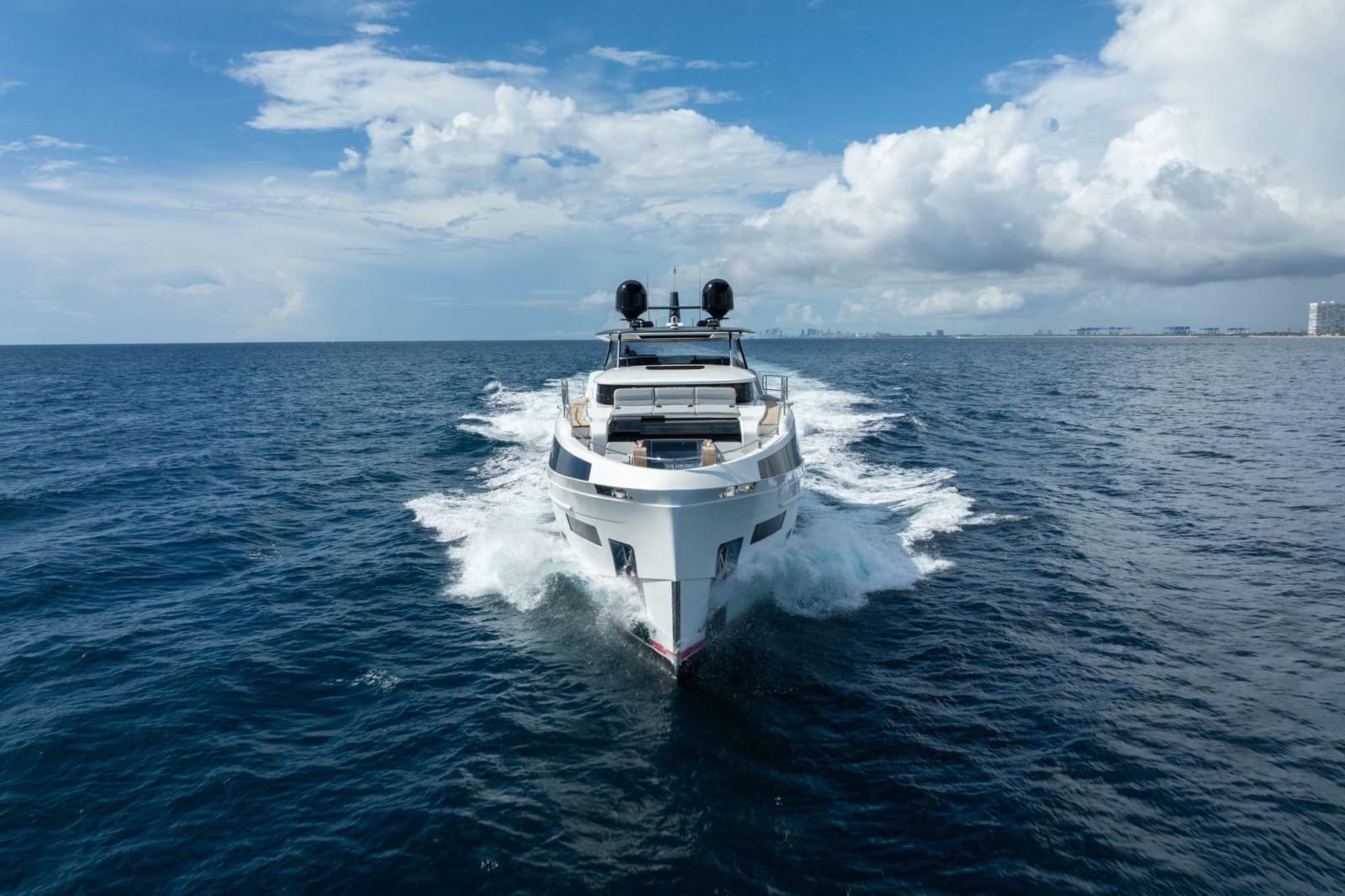 2021 Sirena 88 - Photo 145